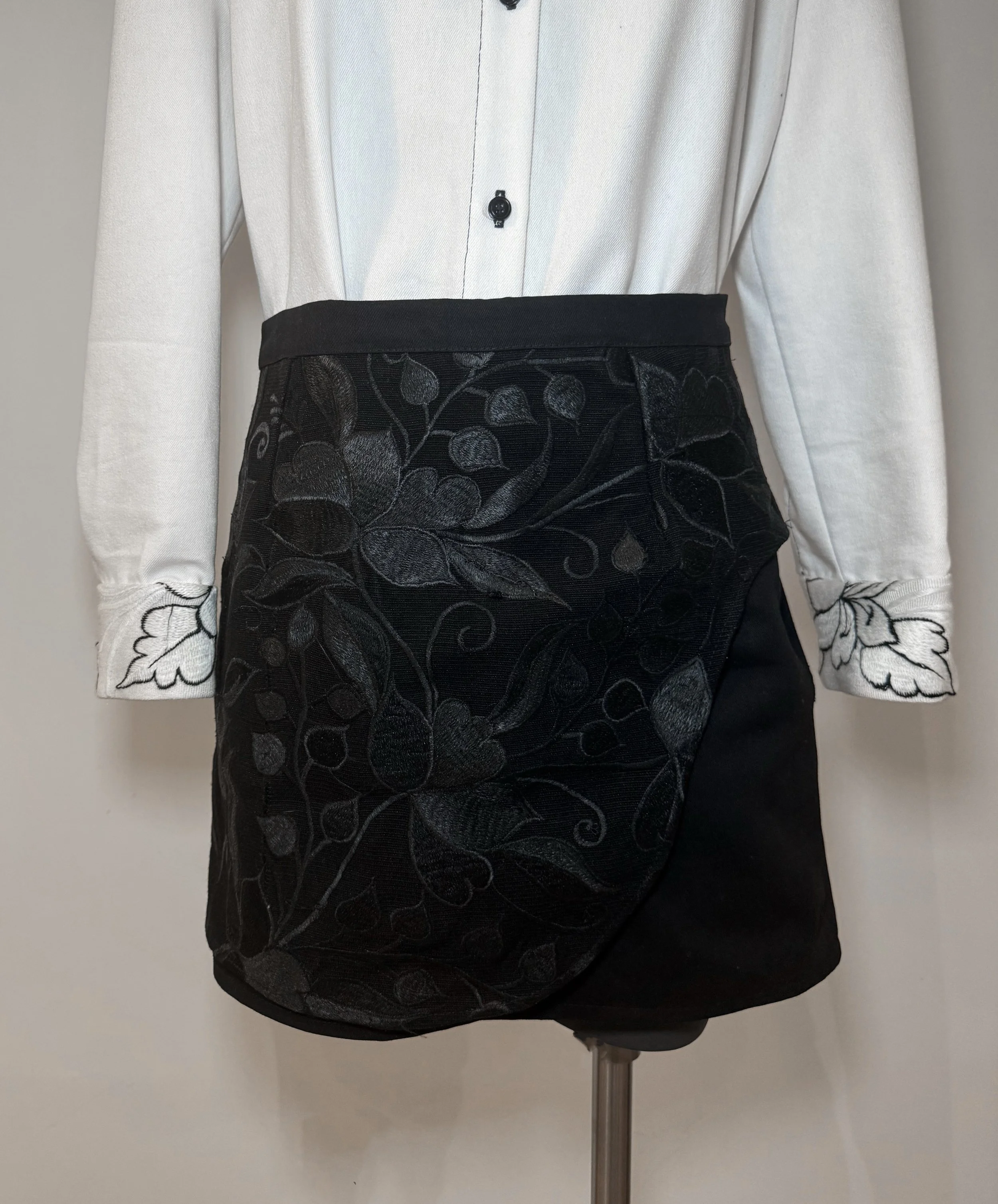 Silence skirt5.jpg