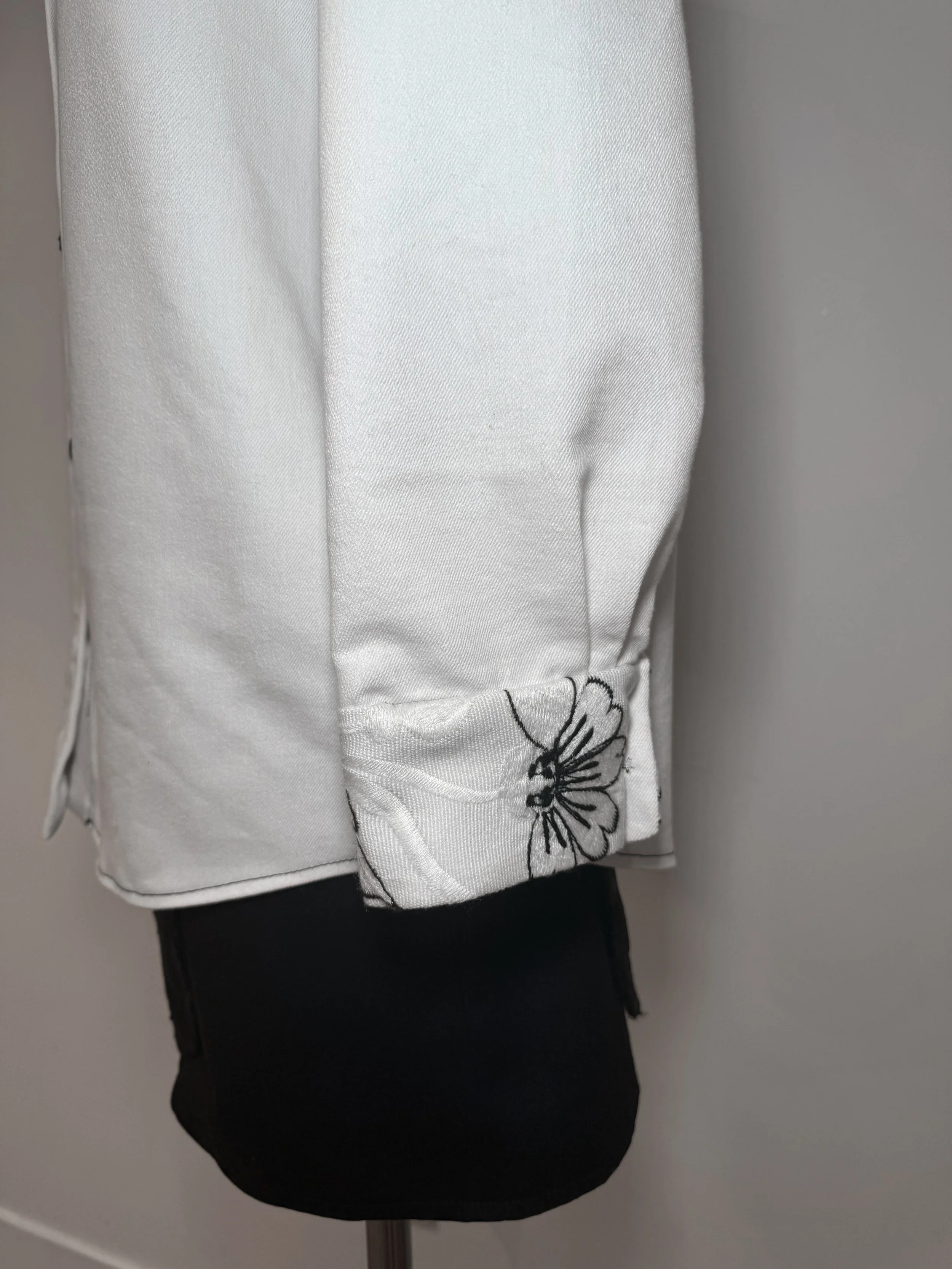 Fil de Fleur shirt6.JPG