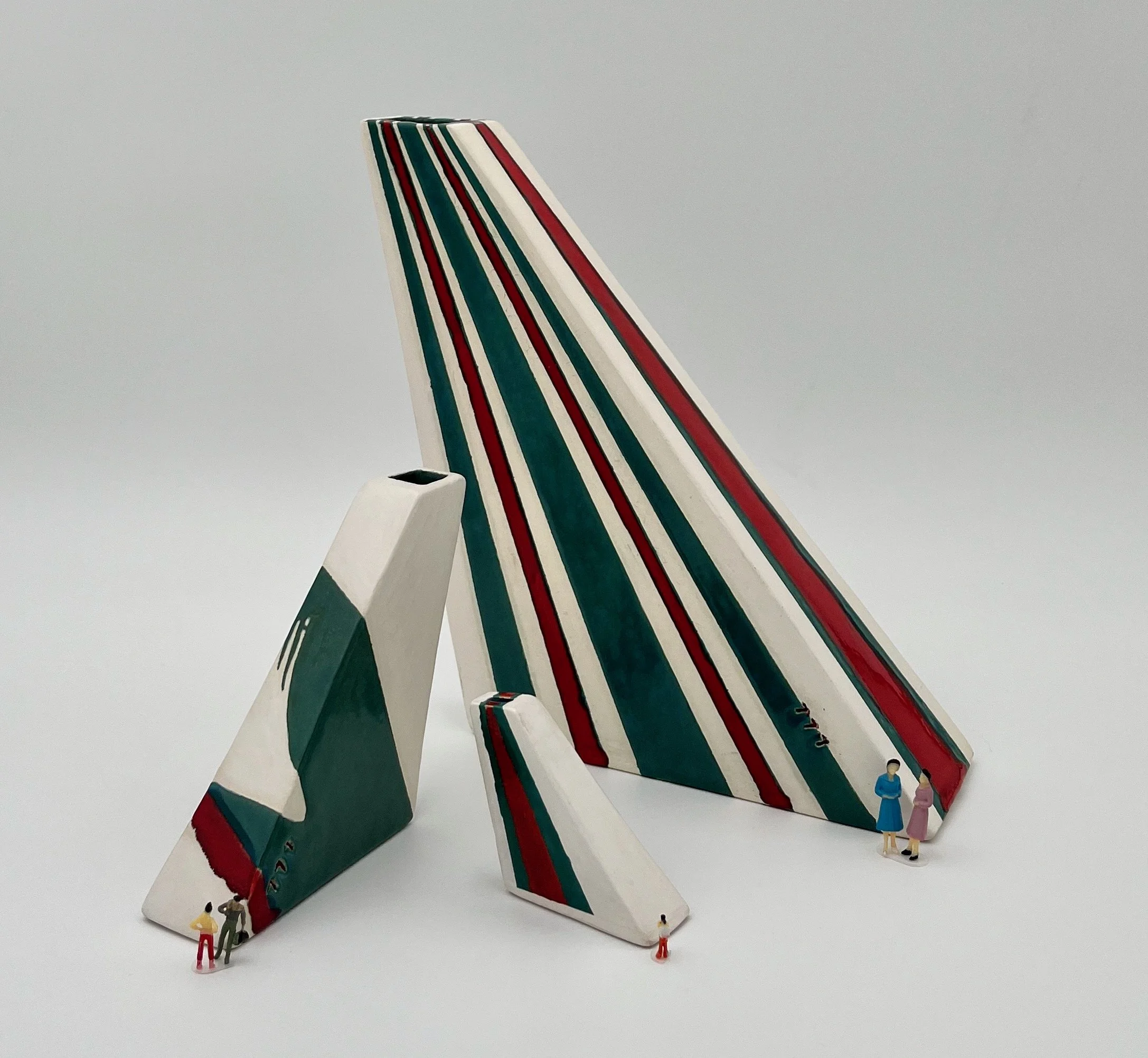 Betsies
CX 777
h. 6.5cm, h. 13cm, h. 26cm