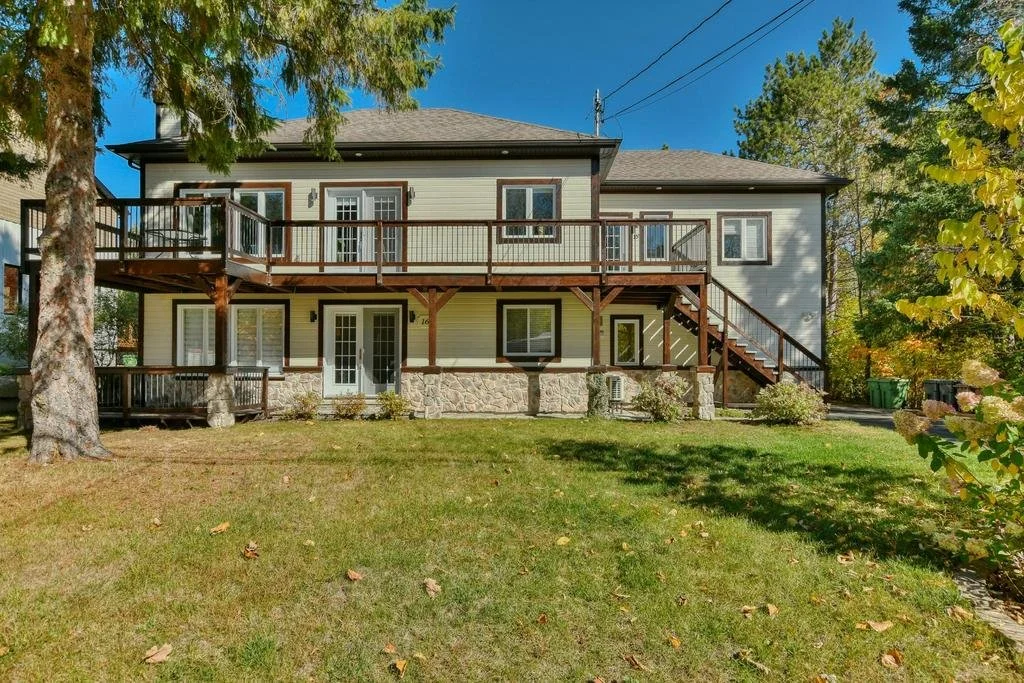 16 - 18 Av. Ste-Marguerite, Saint-Sauveur