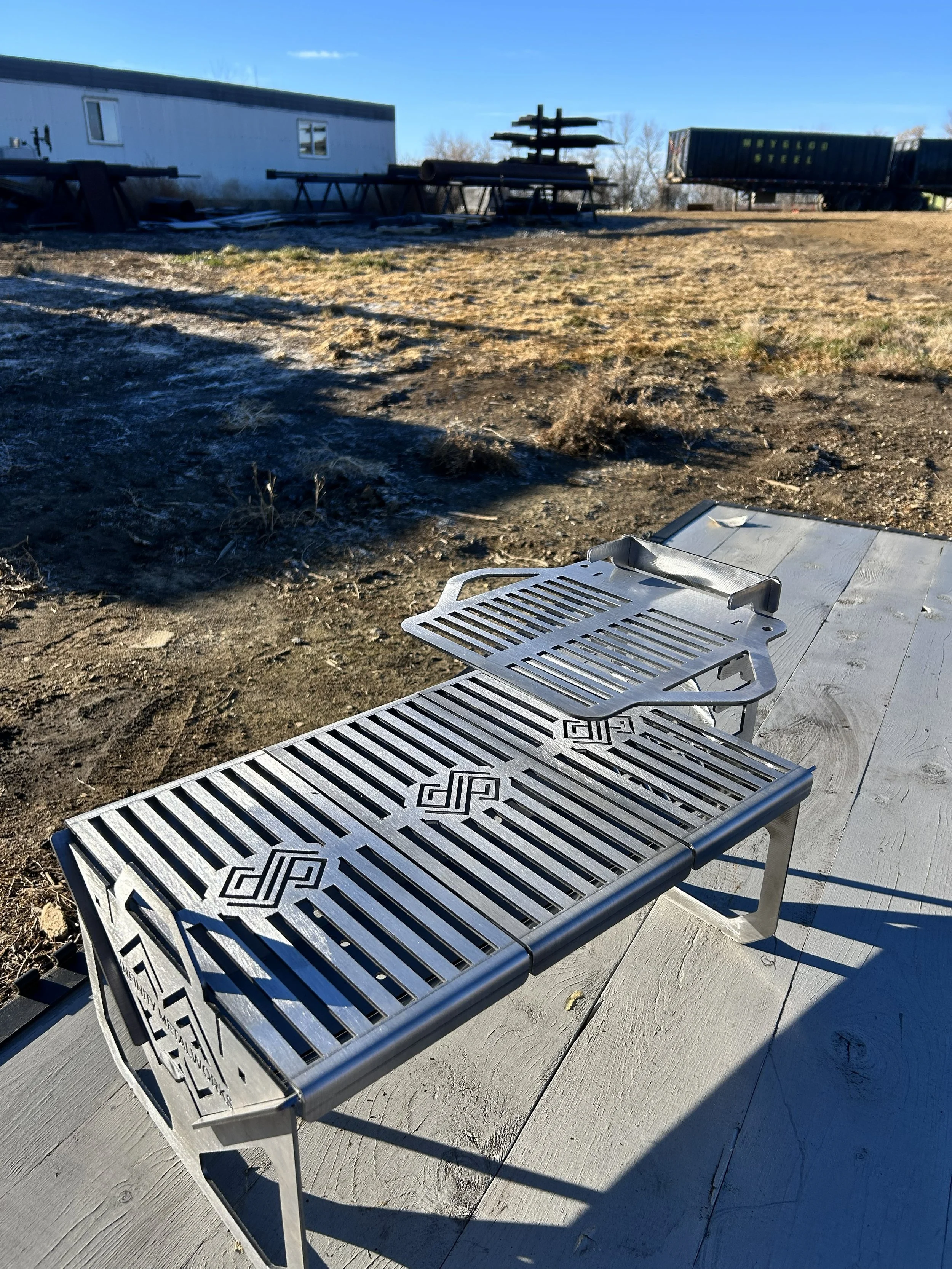 Adventure Charcoal Grill – Portable, Heavy-Duty & Made in Canada