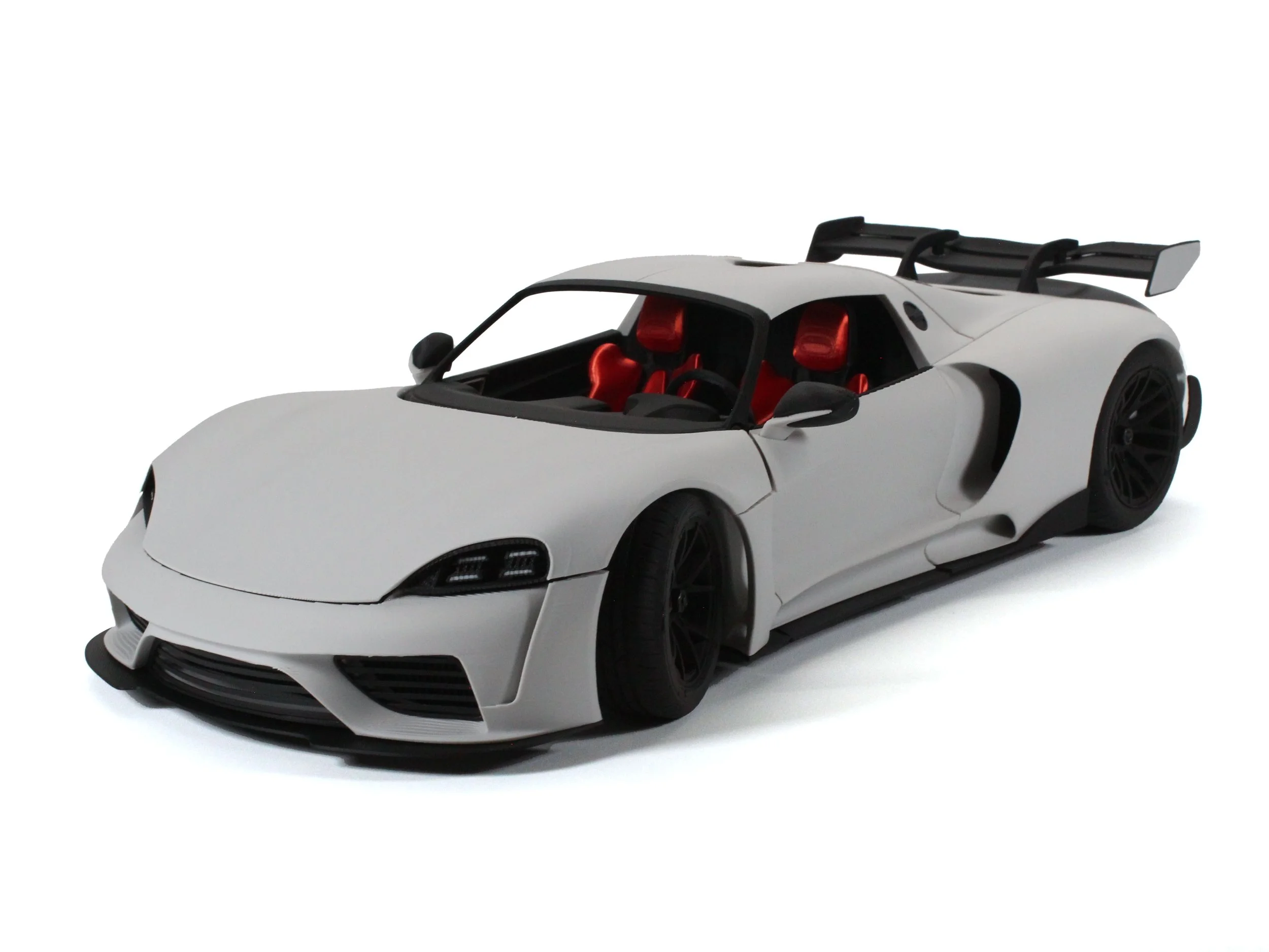 The Vorschtein 978 is a large 1:10 scale display model. This model was inspired by a Porsche 918, and portrays what it's successor could look like.