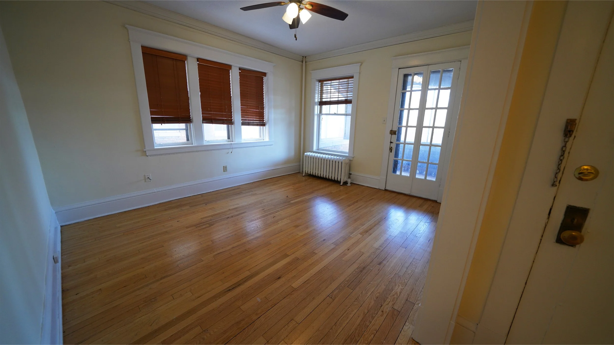 73-2 living room.jpg