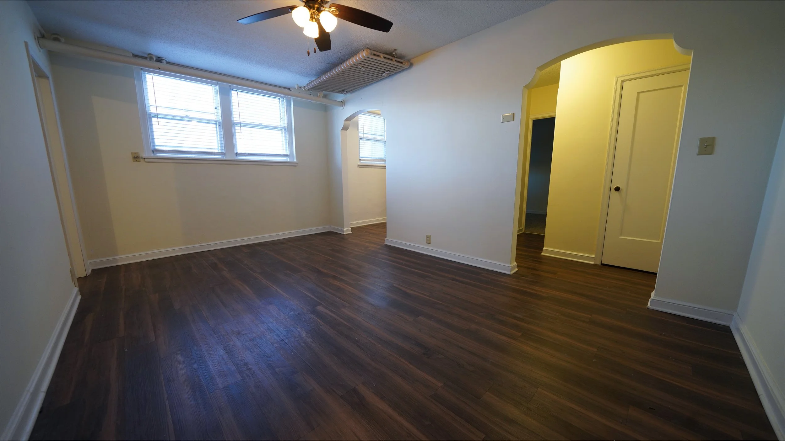 1871-4 living room3.jpg