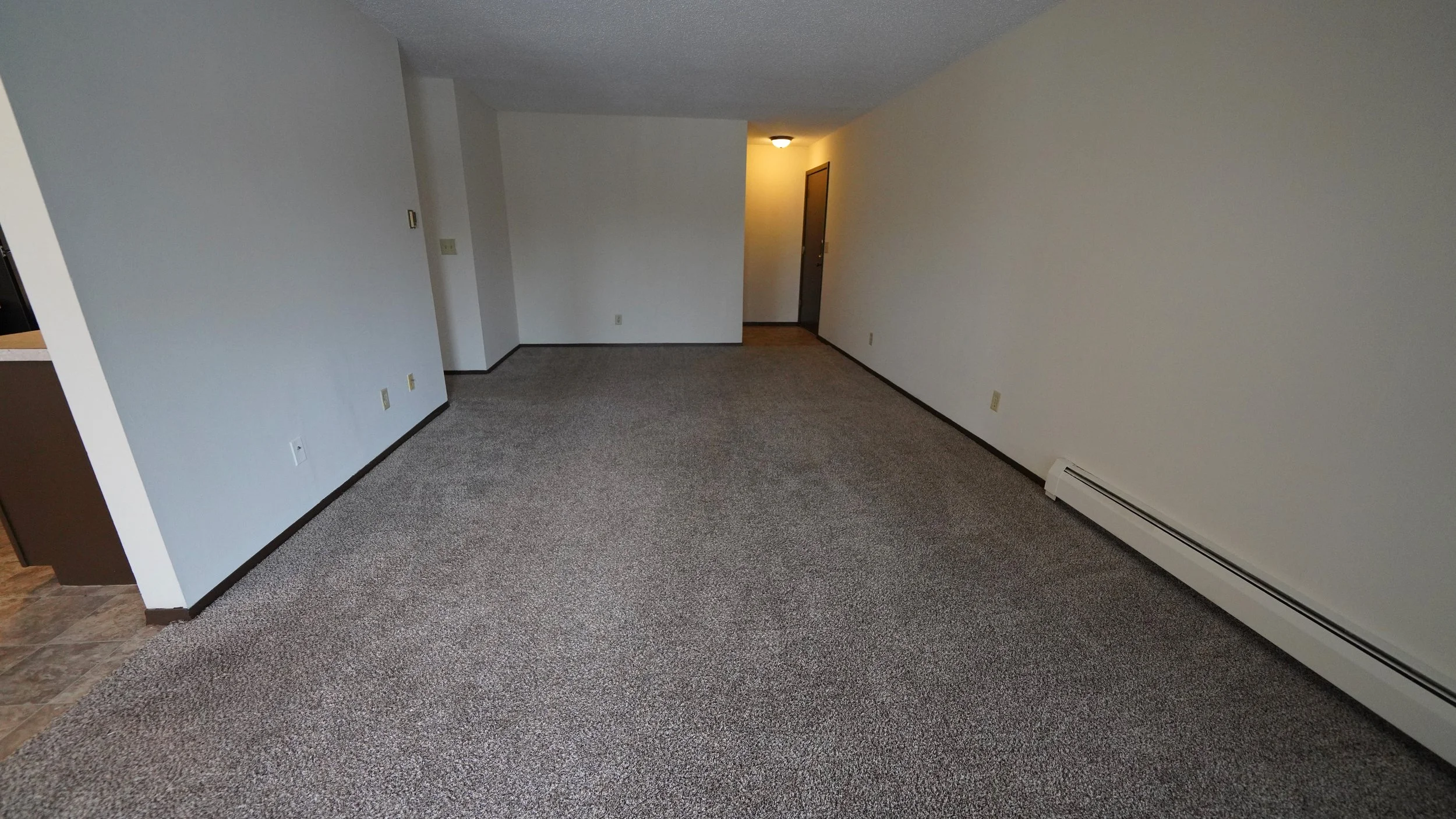 925-210 living room2.jpg