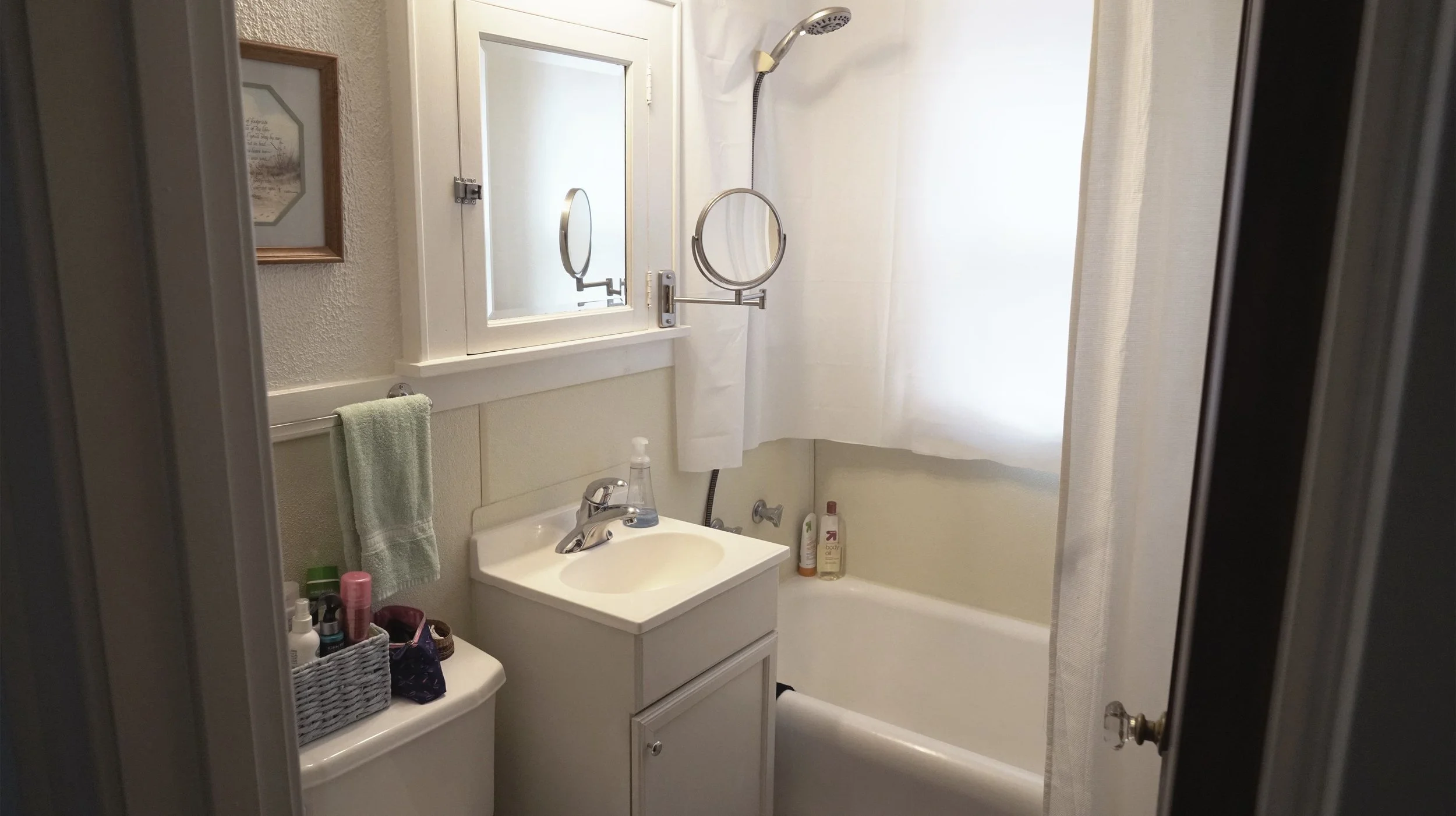 1887-2 bathroom edited .jpg