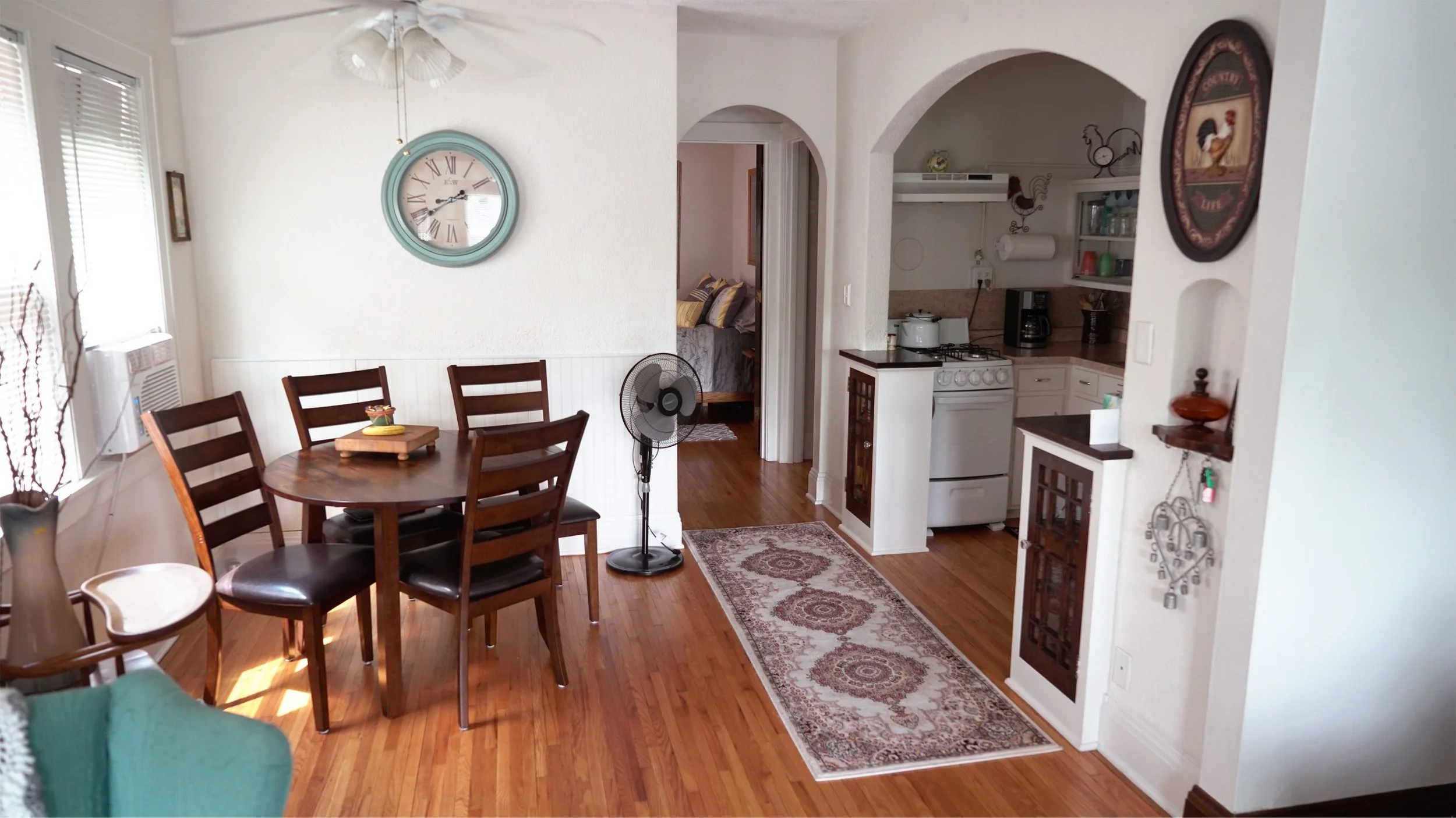 1887-2 dining room2 edited.jpg