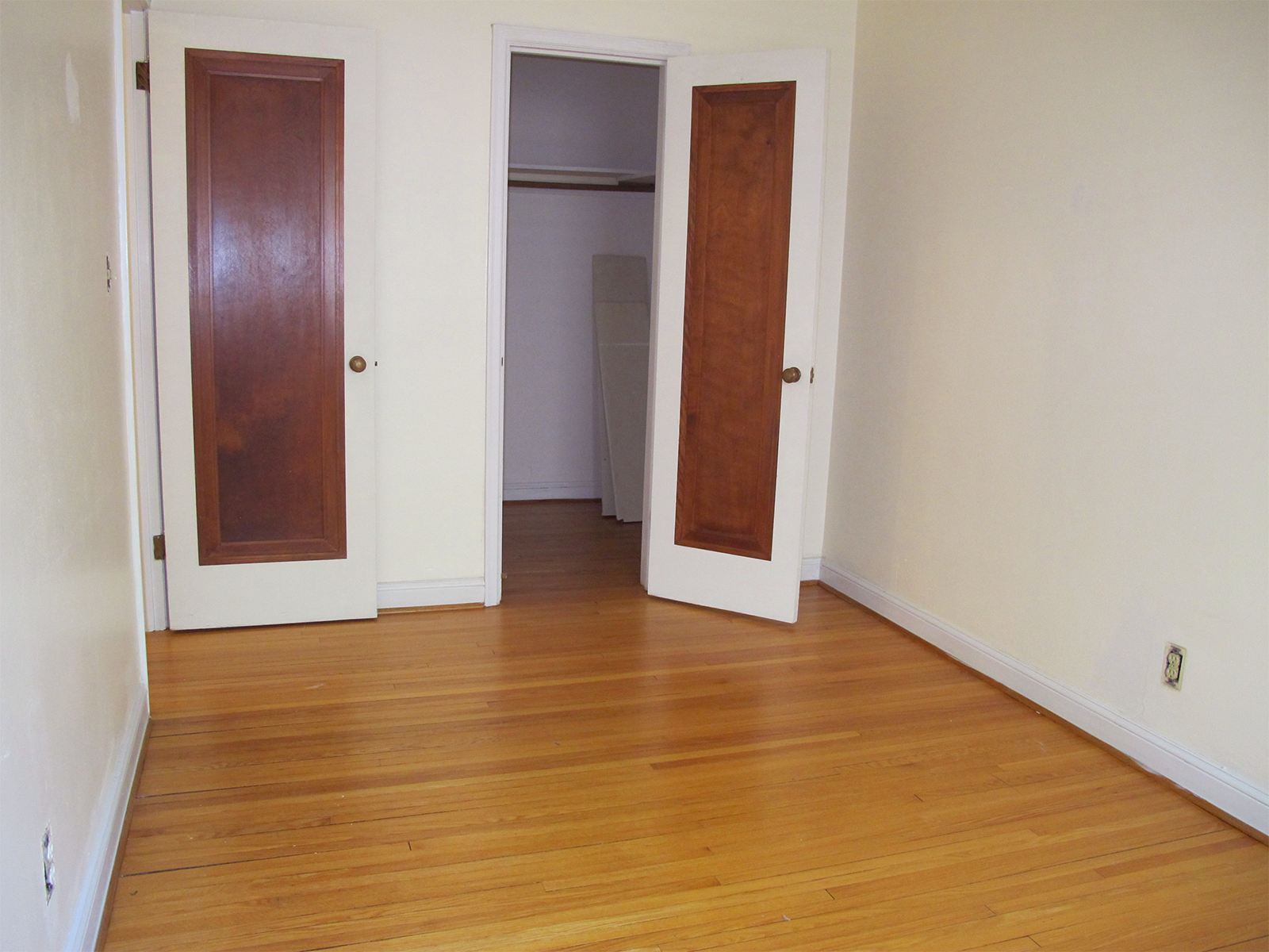 1861-103 bedroom2.png