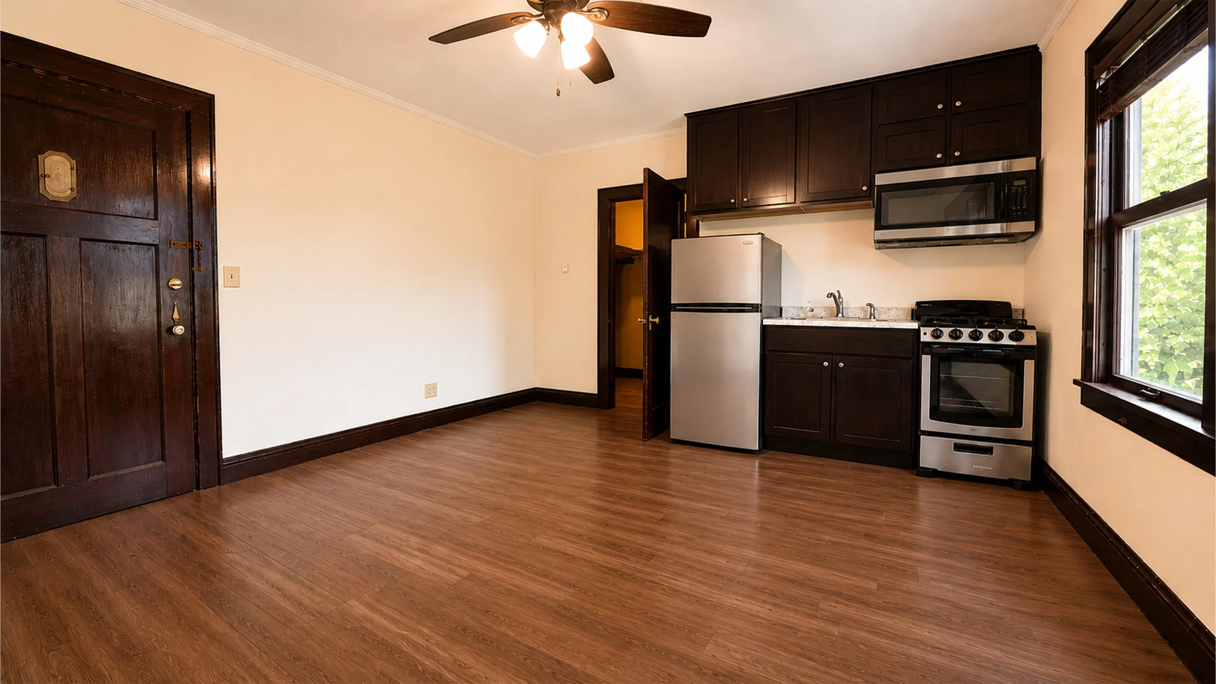 2086-10 living room4.jpg