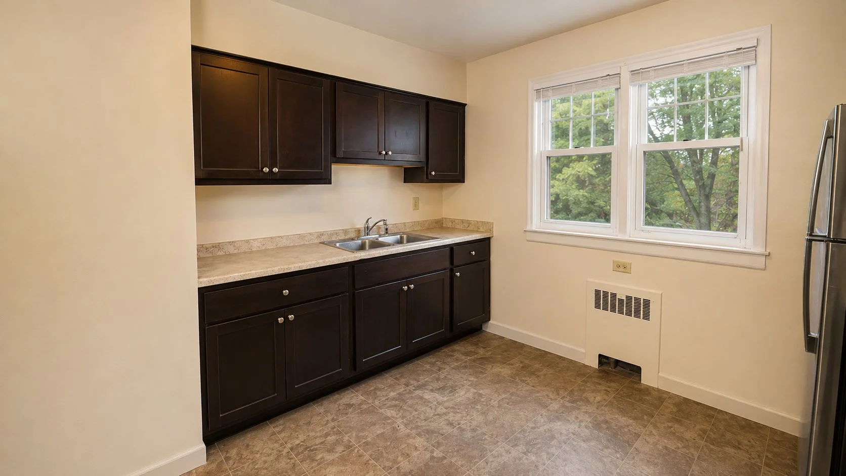 1835 kitchen.jpg