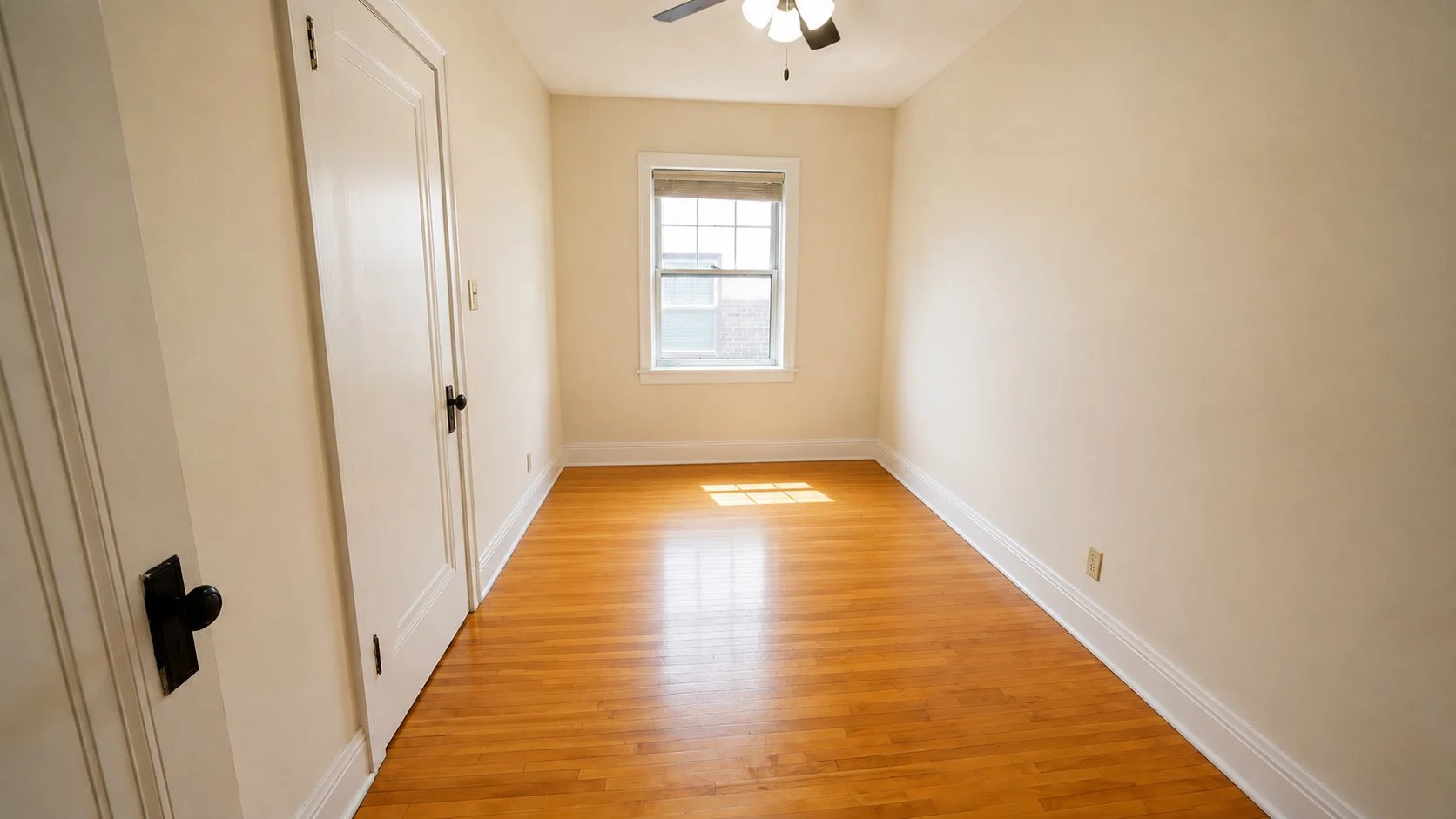 1853 bedroom.jpg