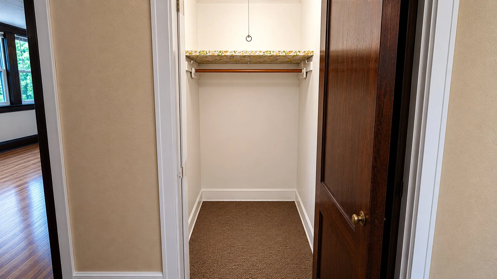 1887-8 closet .jpg
