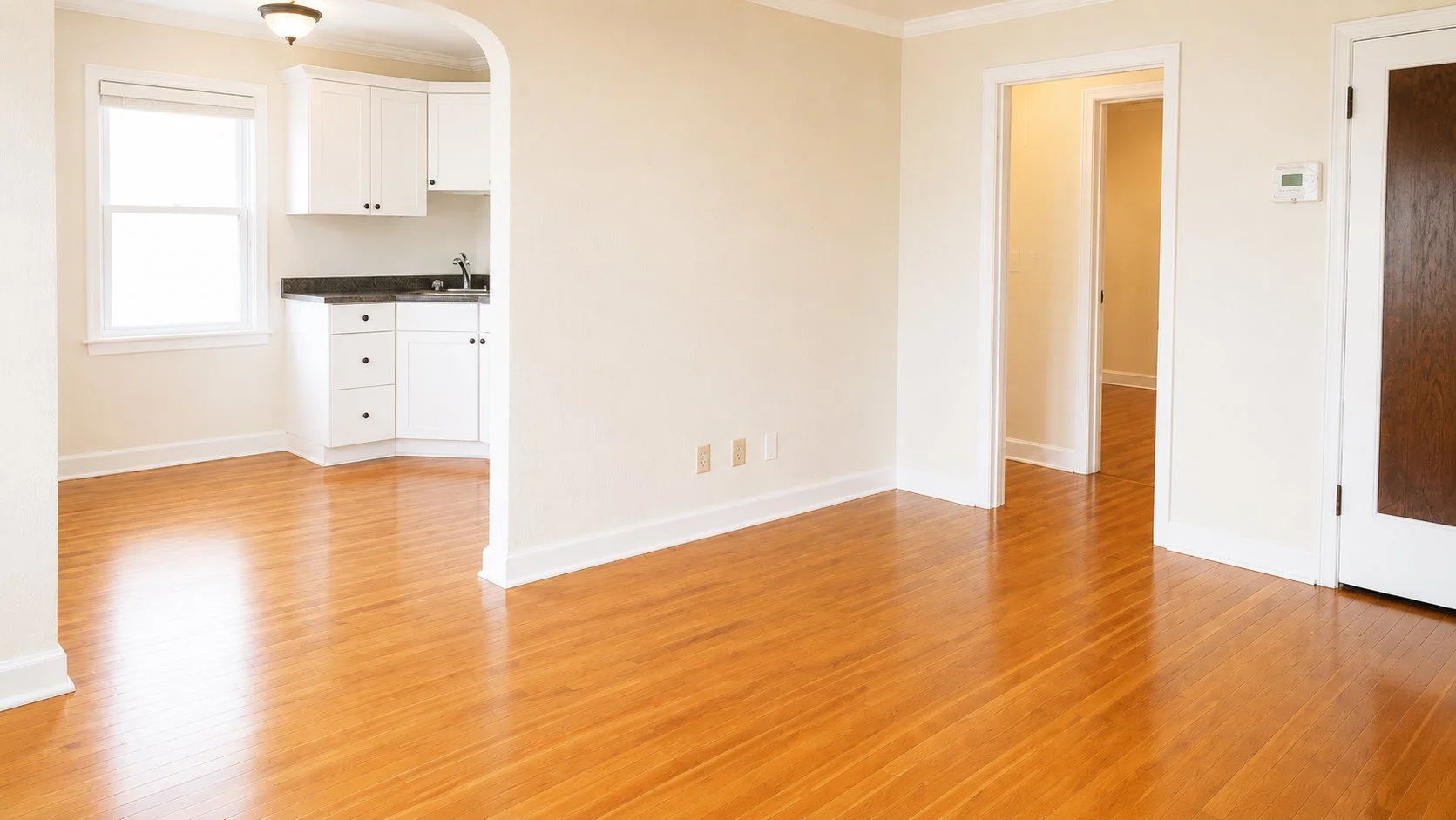 1871R living room3.jpg