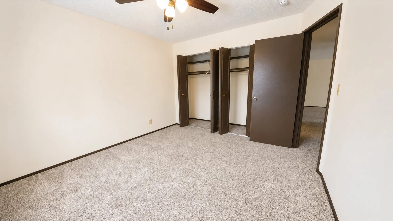 Riviera bedroom7.jpg