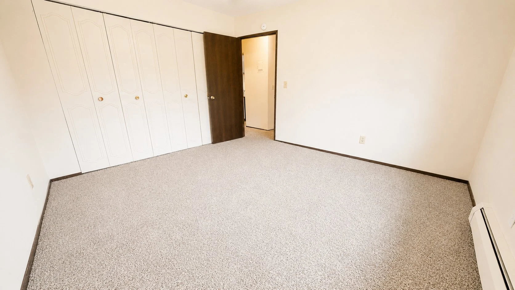 Riviera bedroom5.jpg