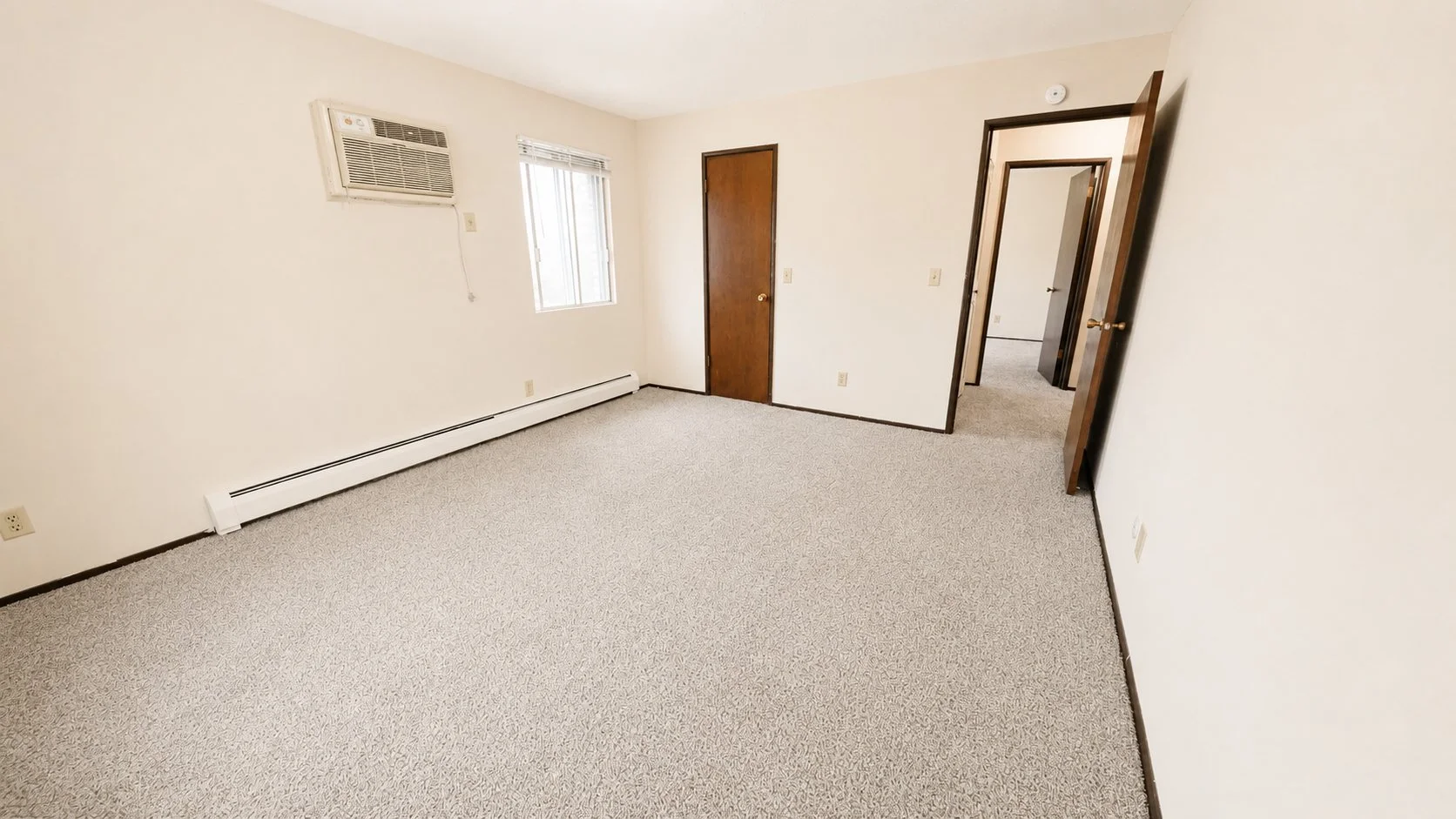 Riviera bedroom3.jpg