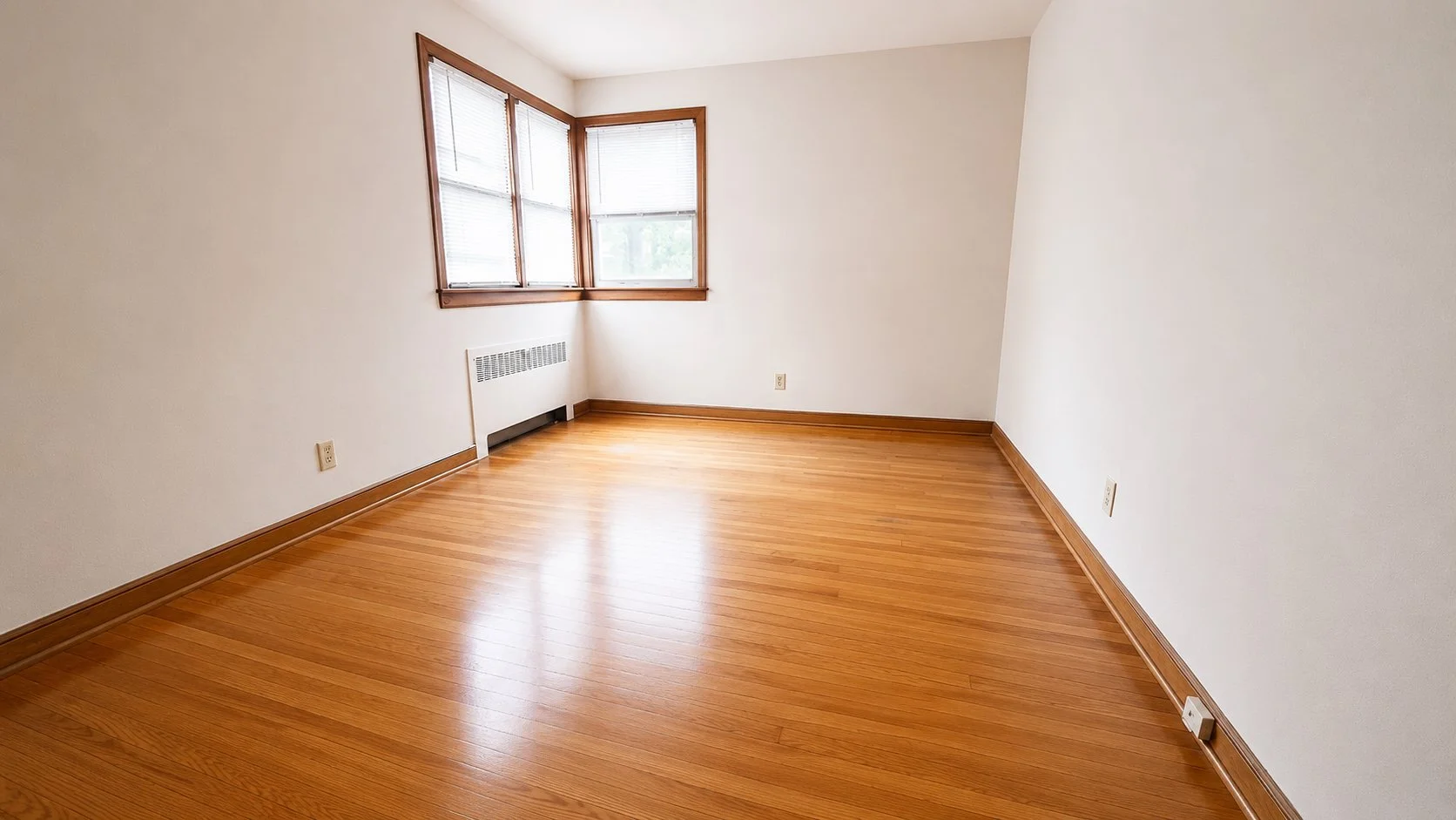 1835-8 bedroom4.jpg