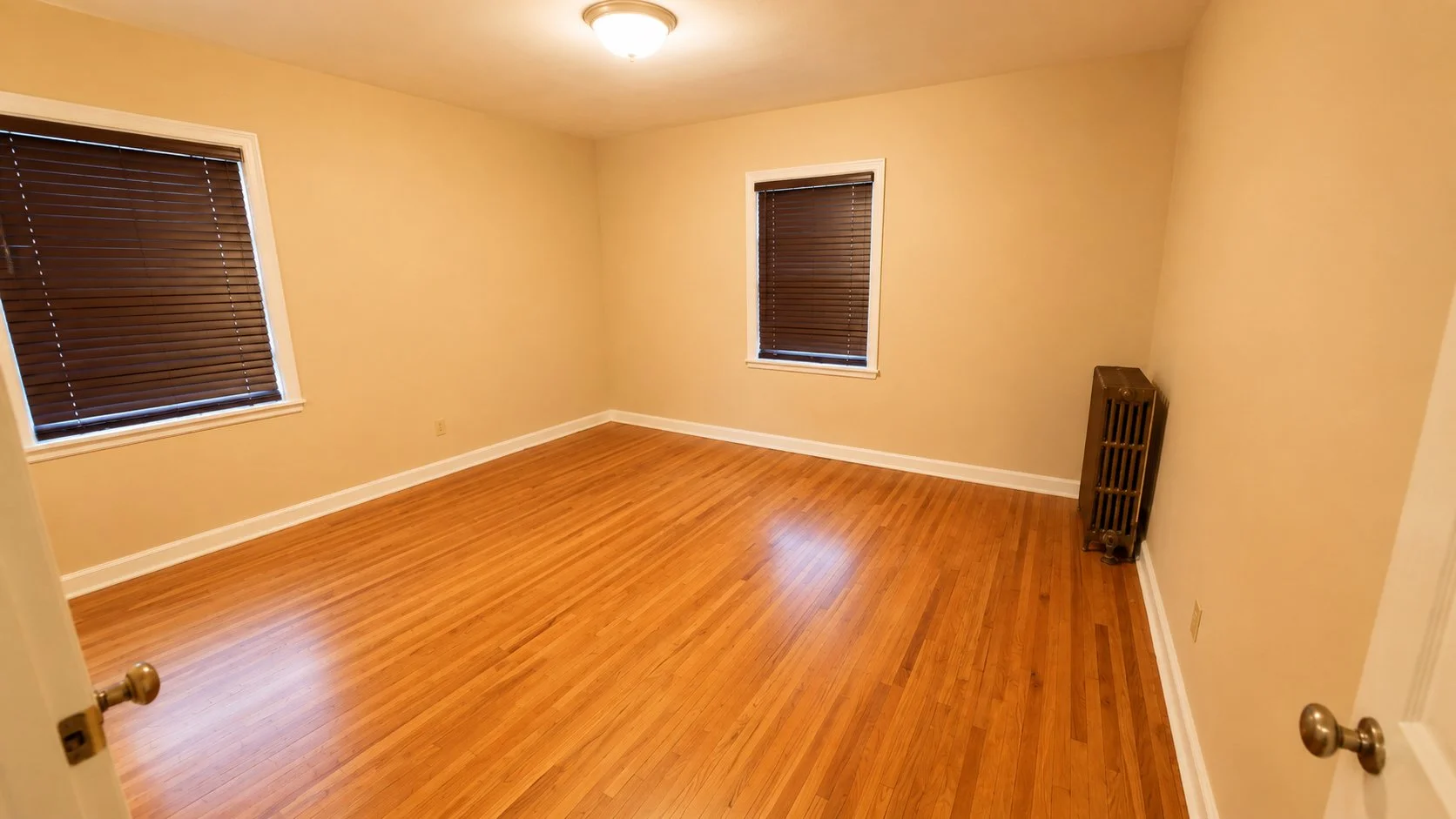 1807-206 bedroom2.jpg