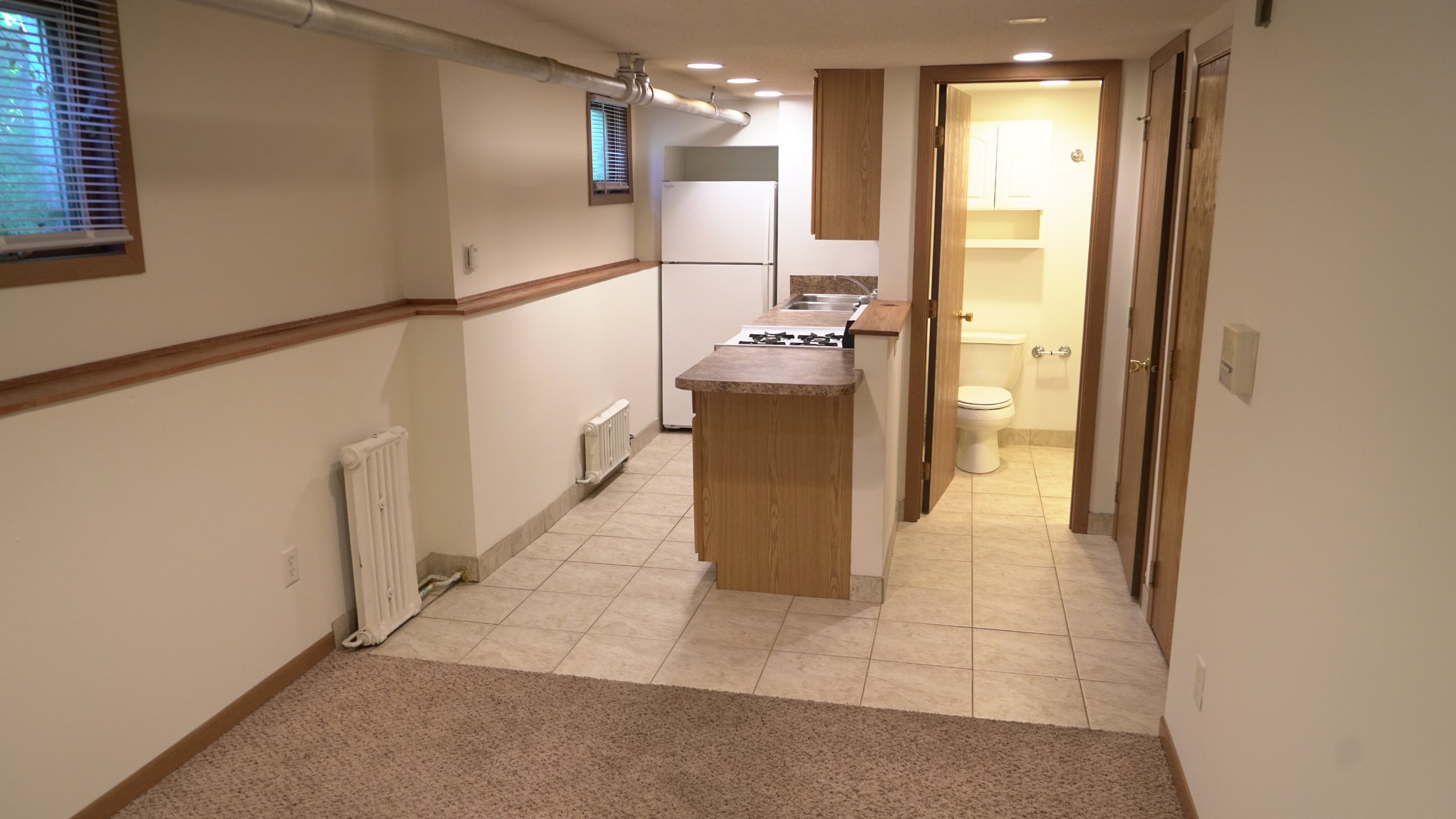 277-C living_kitchen2.jpg
