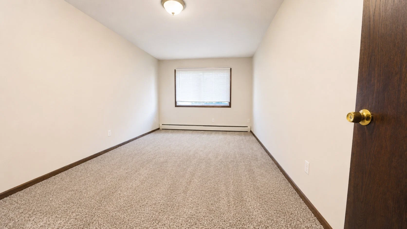 965-303 bedroom.jpg