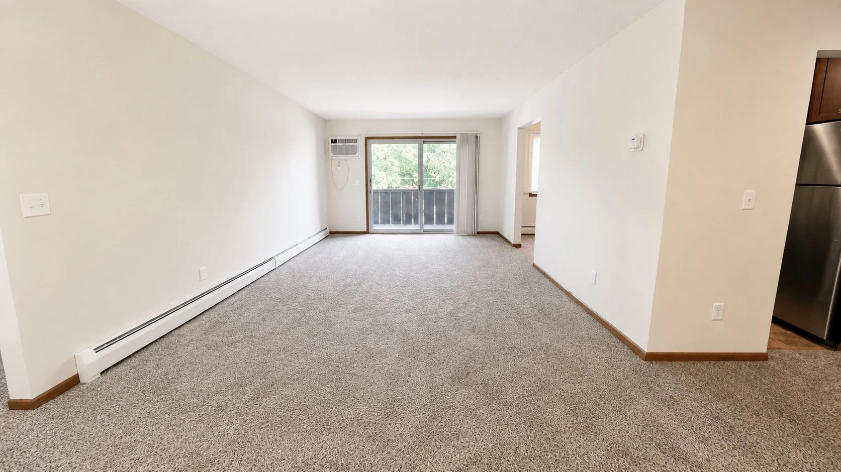 965-303 living room4.jpg