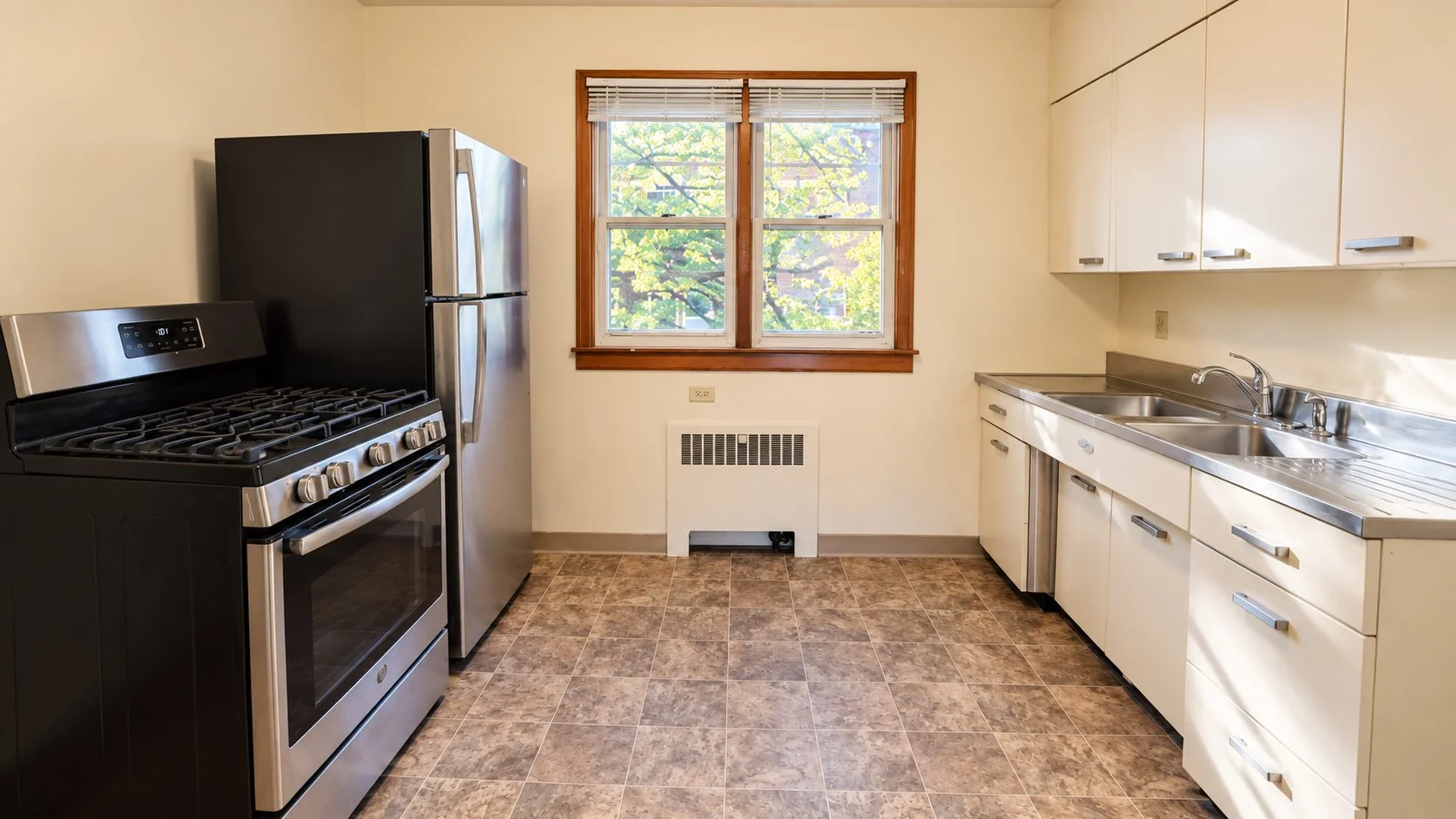 1837-11 kitchen.jpg