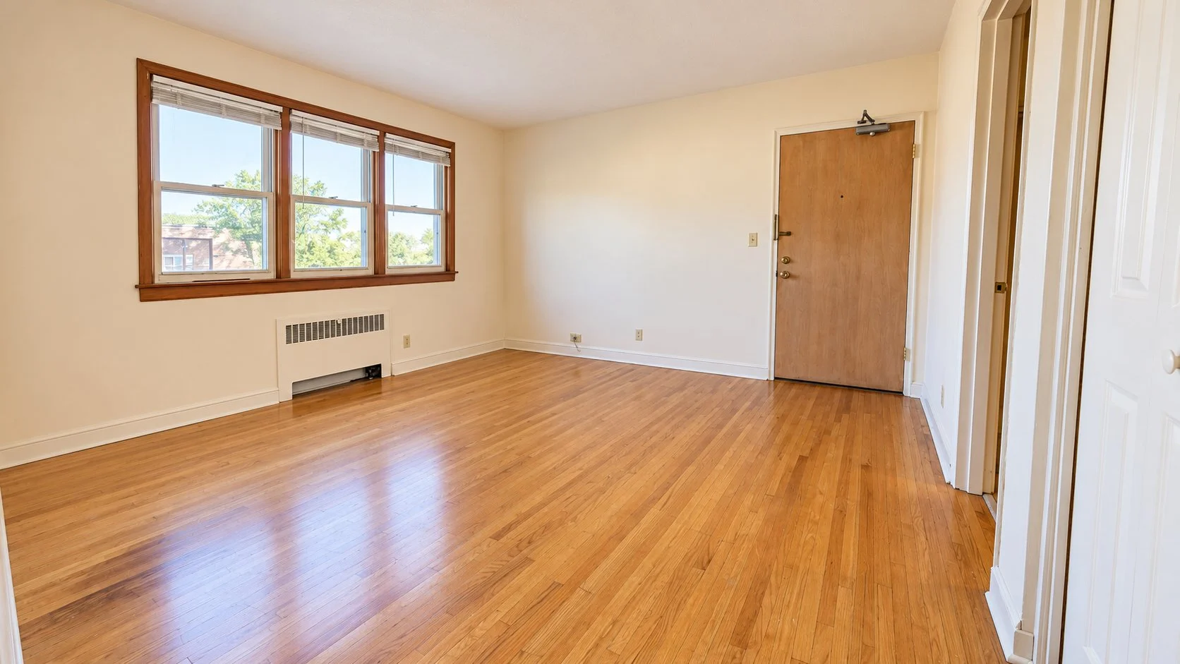 1837-11 living room2.jpg