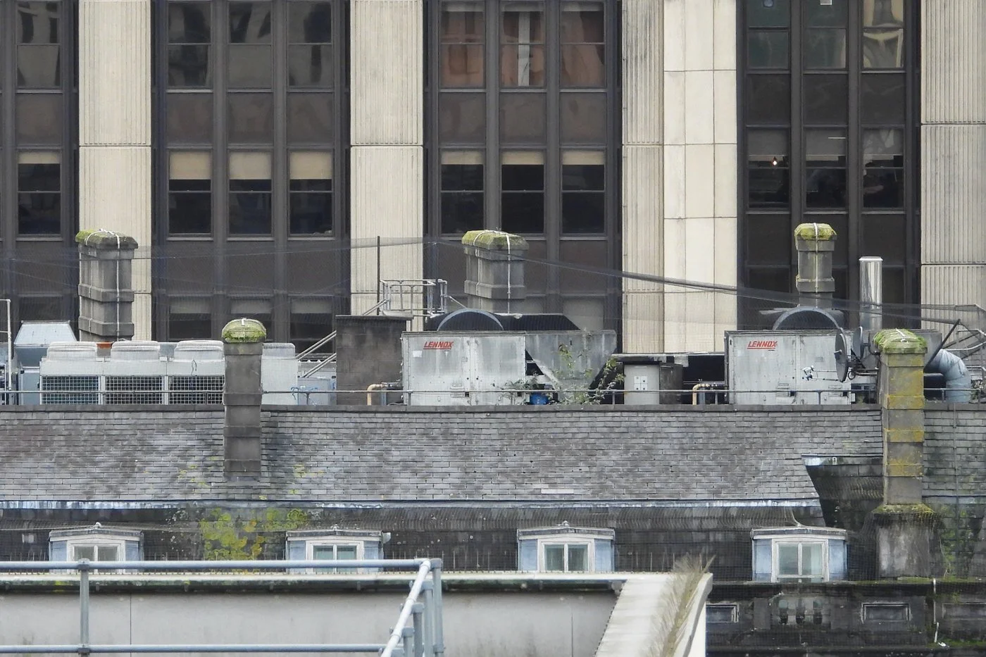 CARDIFF_140.jpg