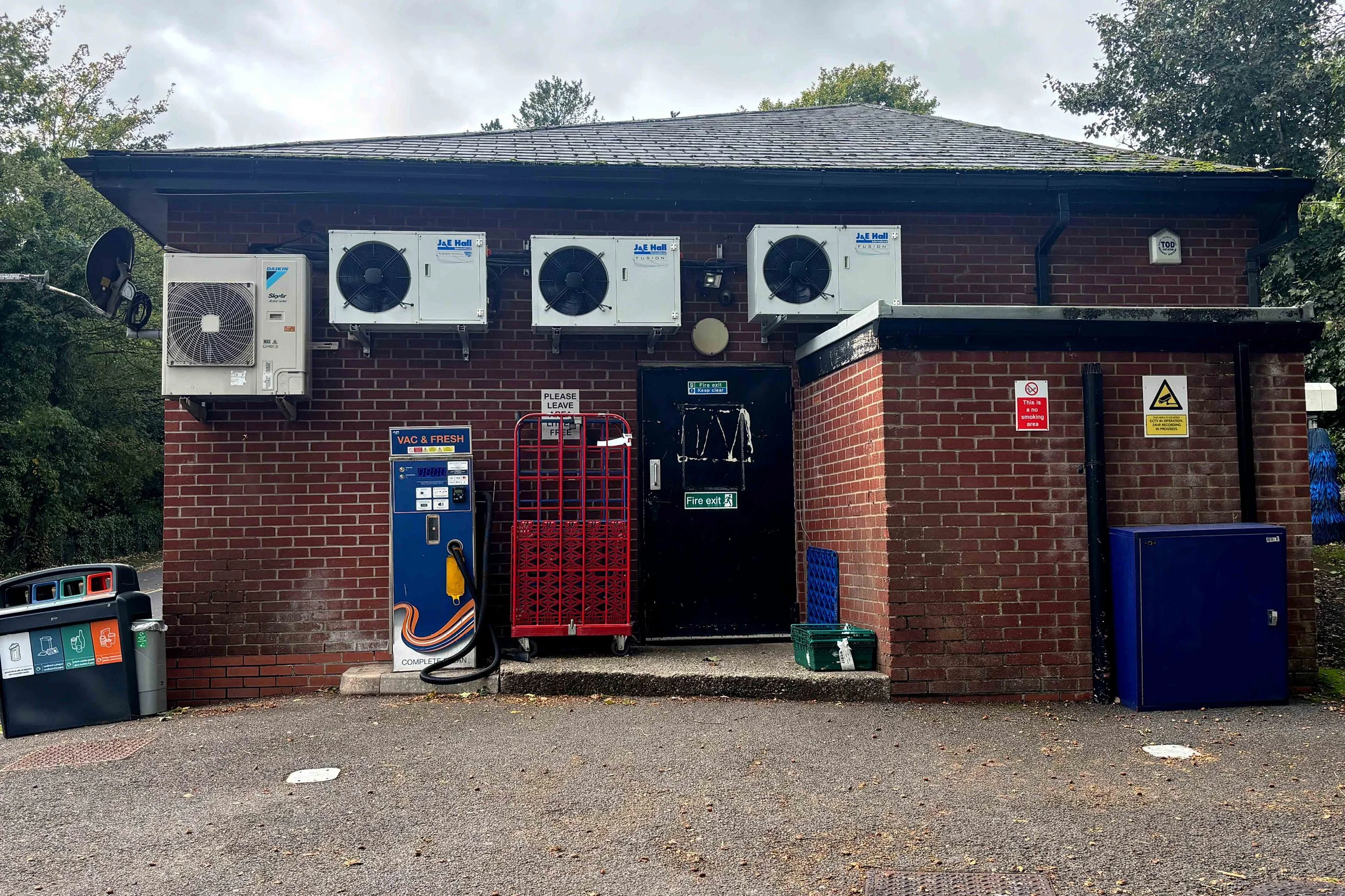 londis2.jpg