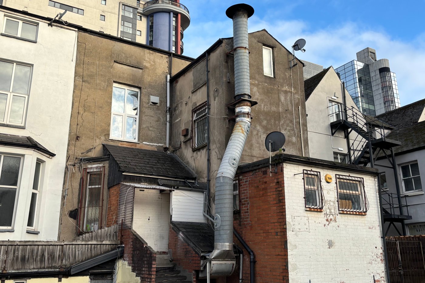 CARDIFF_100.jpg