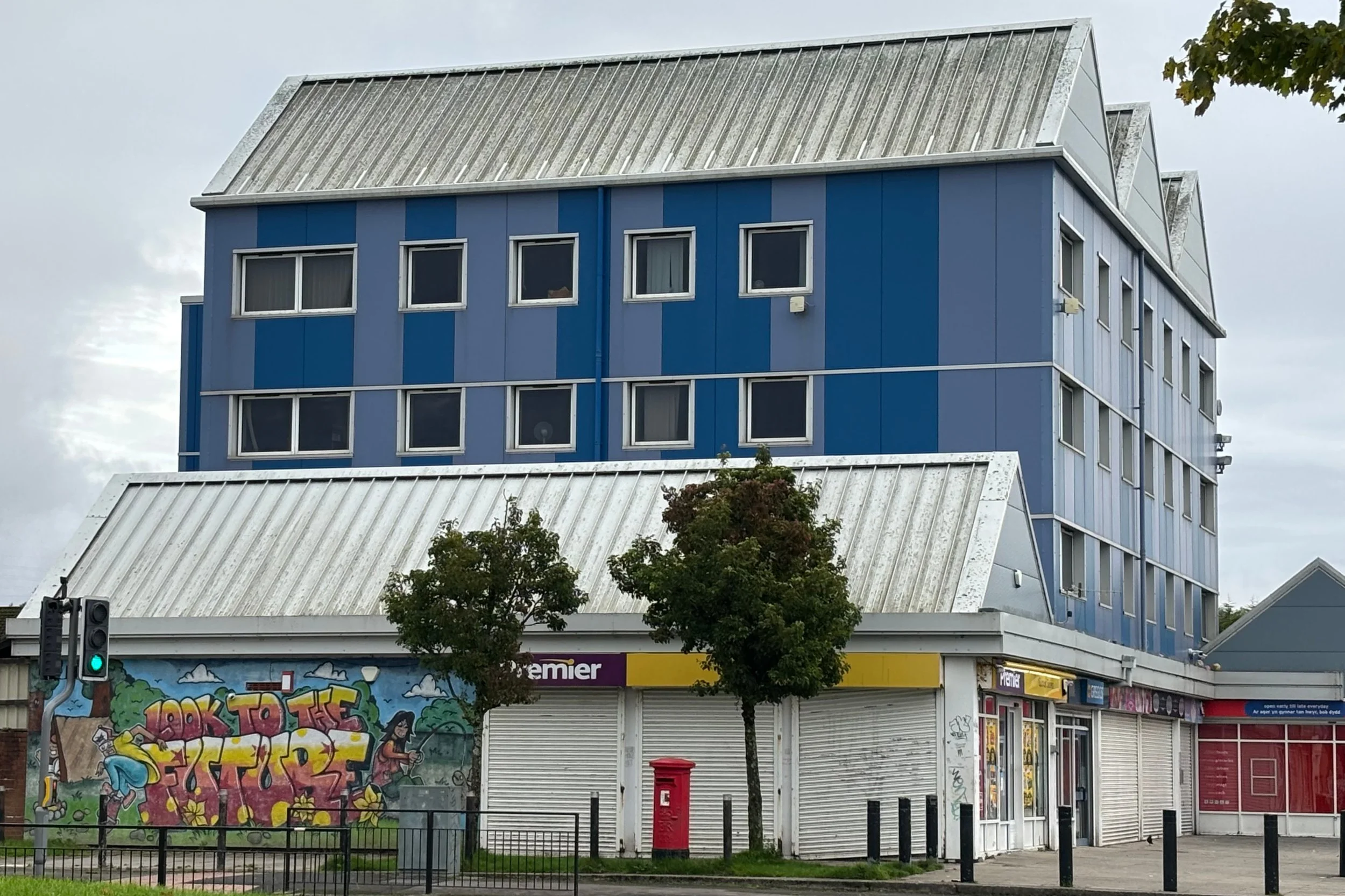 blue2.jpg