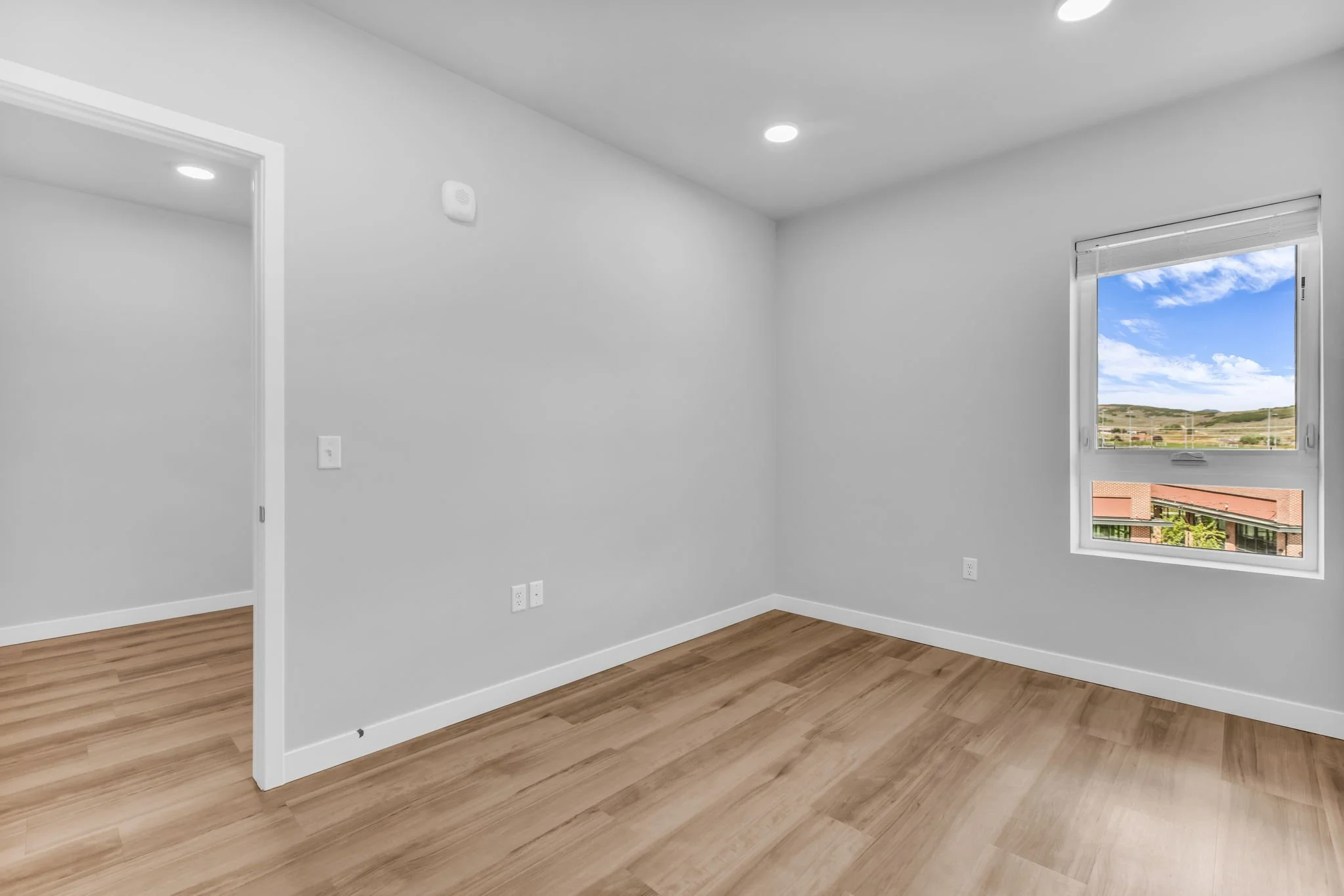 10-web-or-mls-3980-quinns-drive.jpg