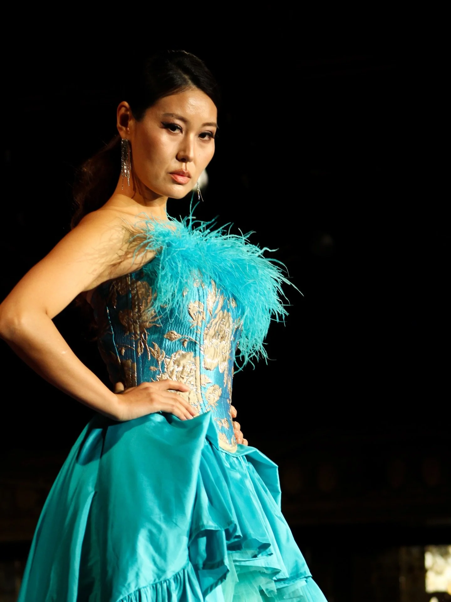 Absolutely LOVED the looks @altana_danzhalova created😍! 
.
Super upscale and elegant details at fashion week🤩
.
Models: if these are you and you walked for this designer, comment below your ig🫶🏼
Designer: @altana_danzhalova 
Production: @runway7f