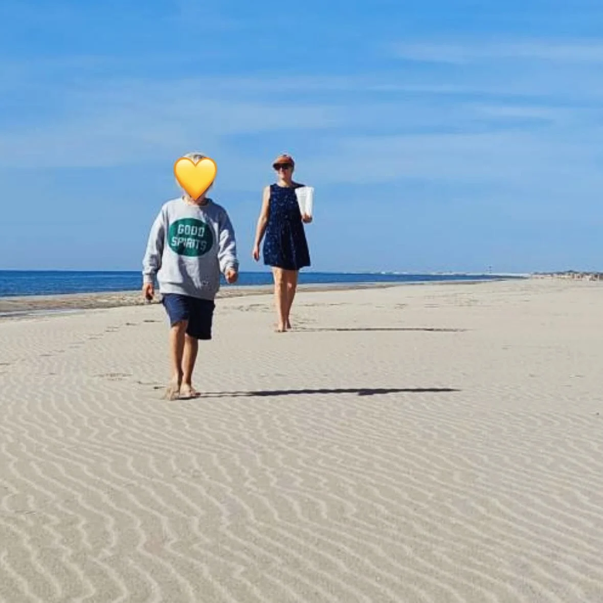 Gehe nicht, wohin der Weg f&uuml;hren mag, sondern dorthin, wo kein Weg ist &ndash; und hinterlasse eine SPUR.
✨

Liebe ist ALLES.

Heute feiern wir dich &ndash;
unser gr&ouml;&szlig;tes Geschenk. 💫

Von Herzen w&uuml;nsche ich dir alles Liebe zum G