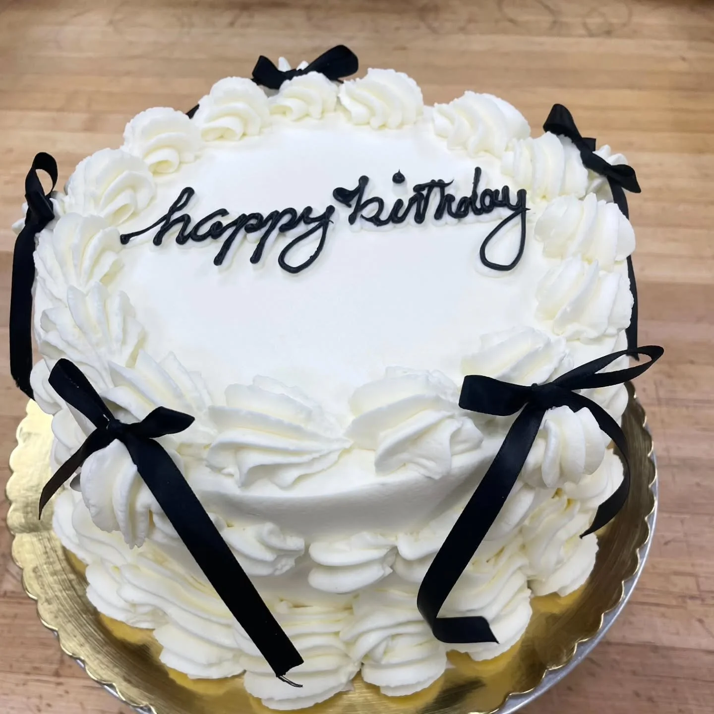 Happy Birthday! #antoinespastryshop #bakery #bakerylife #bakerytiktok #cakes #richthebaker
