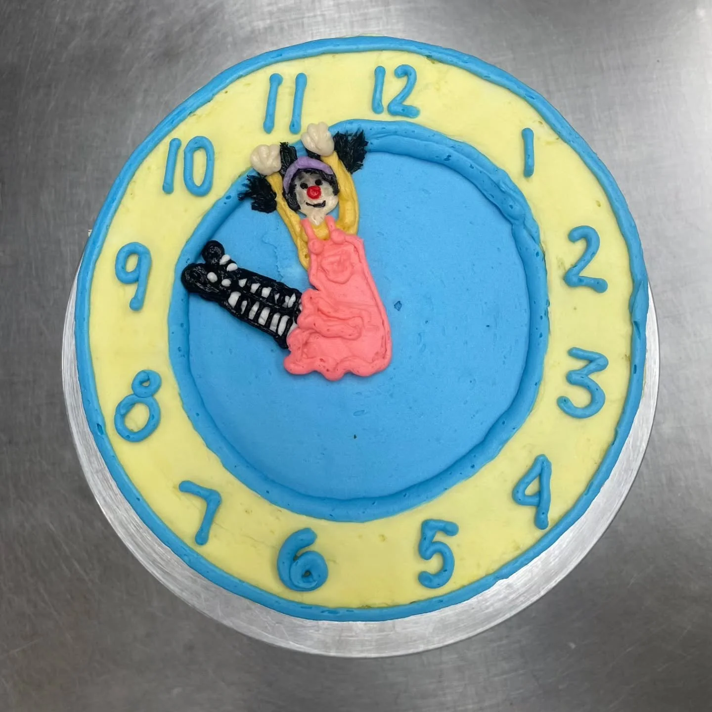 One of the best!! It's a favorite TV show of mine! The Big comfy couch! @the.big.comfy.couch #antoinespastryshop #bakery #bakerylife #bakerytiktok #cakes #richthebaker #happybirthday❤️ #thebigcomphycouch
