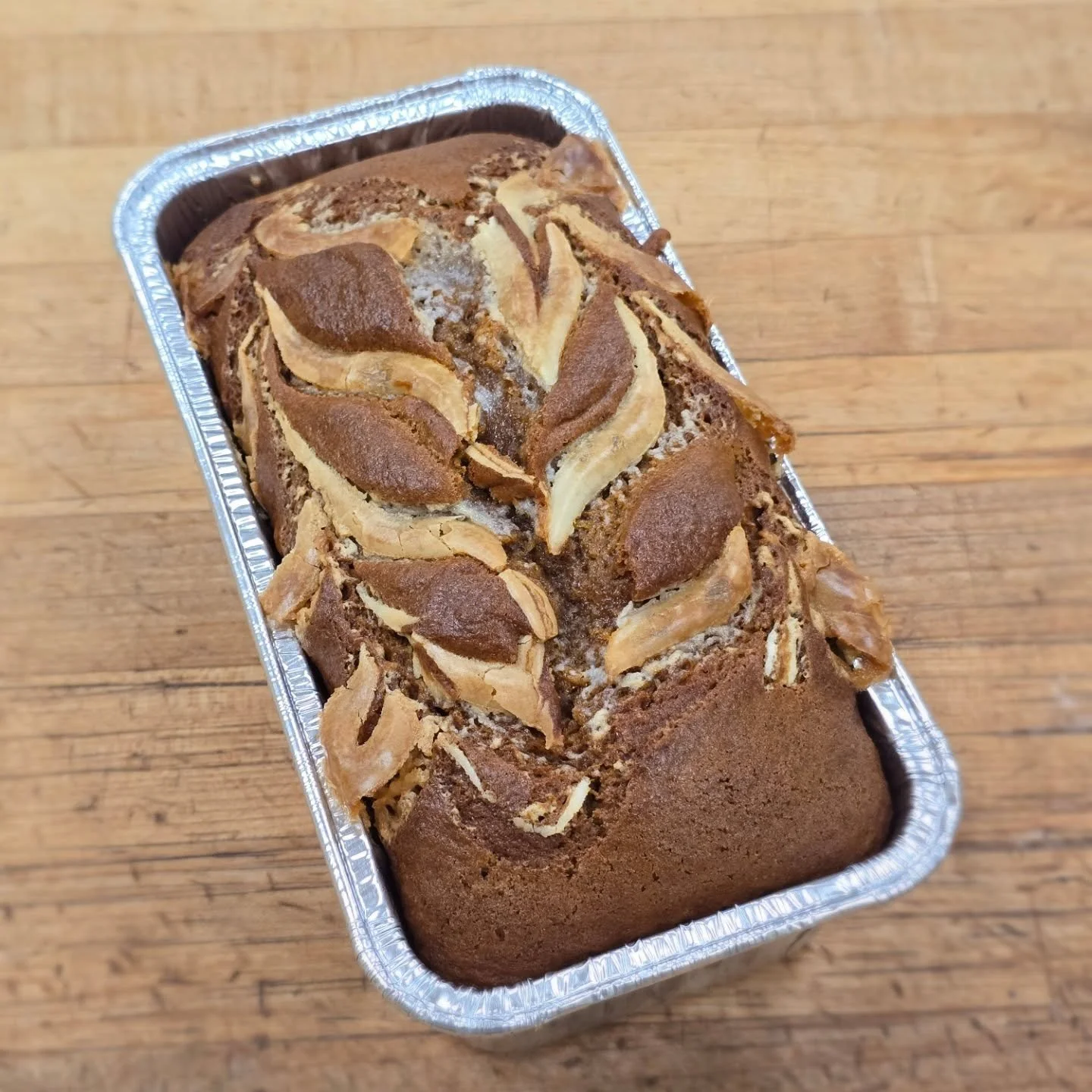 Pumpkin cream cheese loaf!! Perfect for the season! #antoinespastryshop #bakery #bakerylife #bakerytiktok #pumpkinspice #richthebaker #loaf