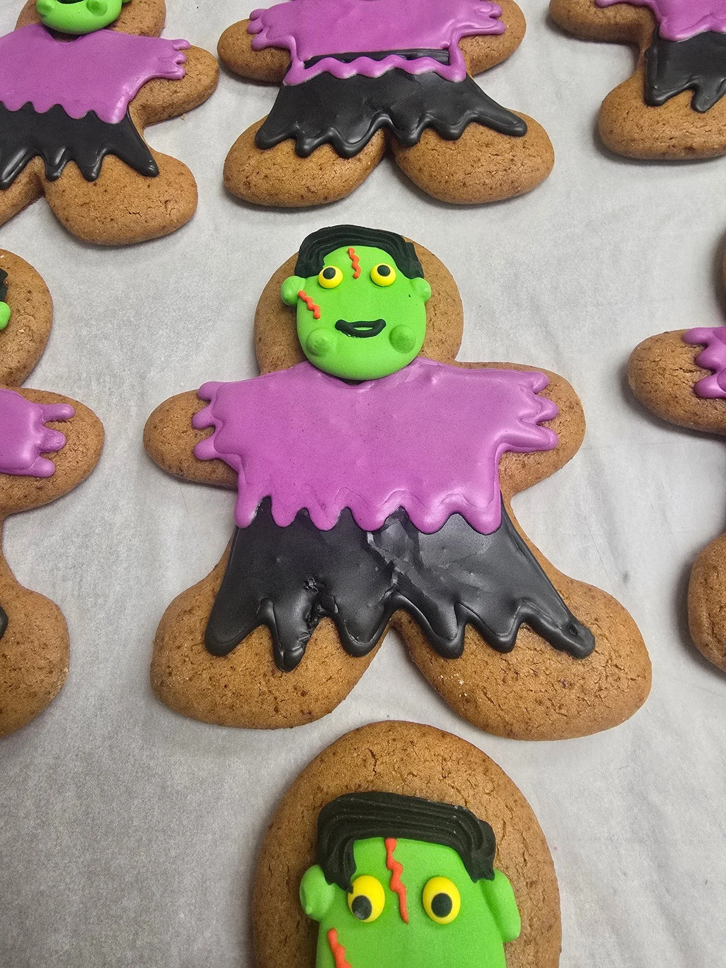 Our Halloween Gingerbread have arrived! Stop in the shop to grab yourself one! #antoinespastryshop #bakery #bakerylife #bakerytiktok #gingerbread #richthebaker #halloween