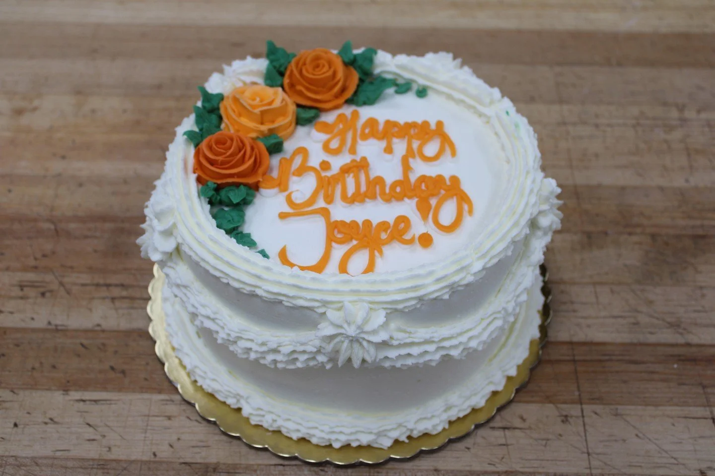 We love this color choice!! Happy Birthday Joyce! #antoinespastryshop #richthebaker #cake #bakery #bakerylife #happybirthday