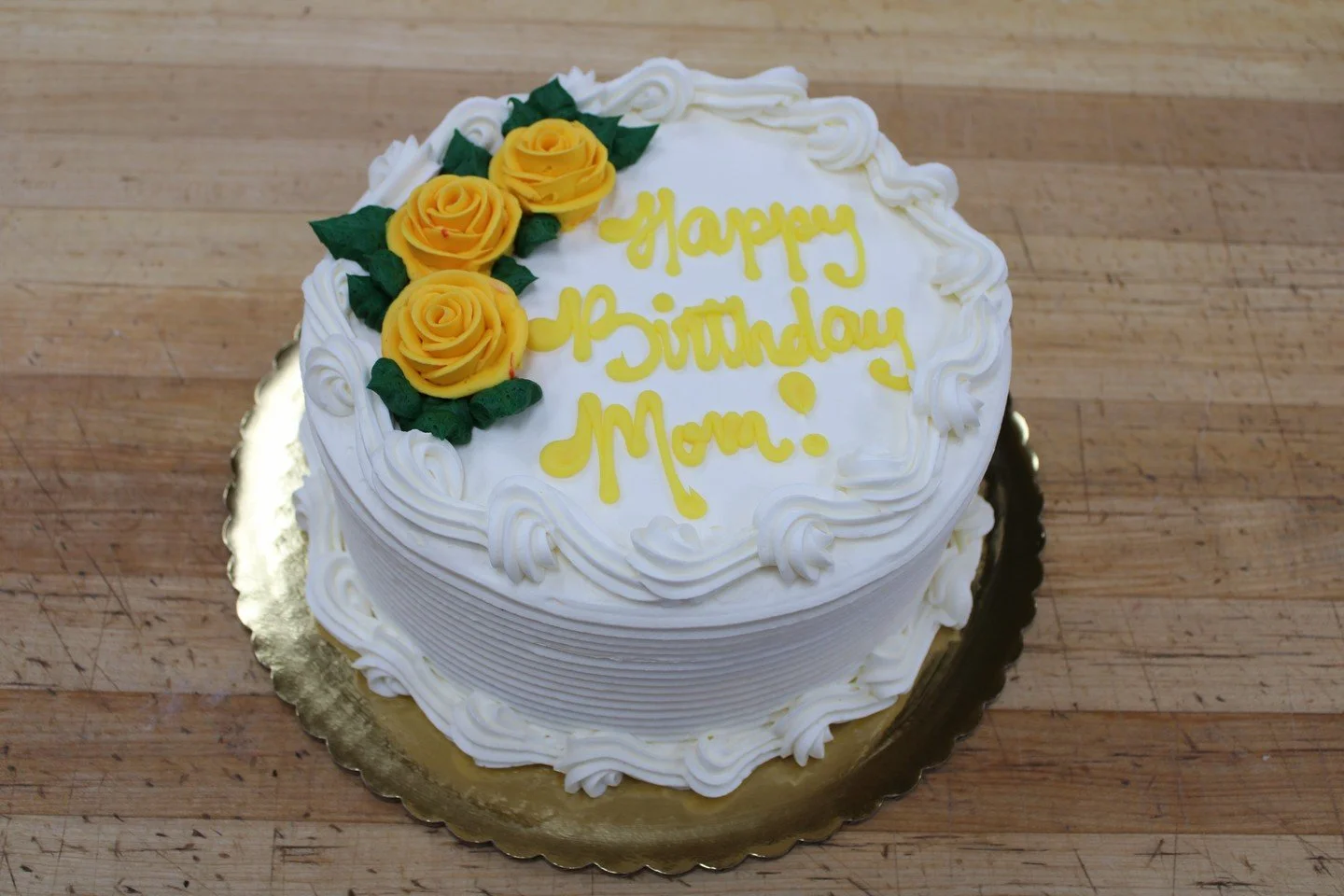 Happy Birthday Mom! #antoinespastryshop #bakery #baker #cake #cakes #vanillacake #richthebaker #frosting