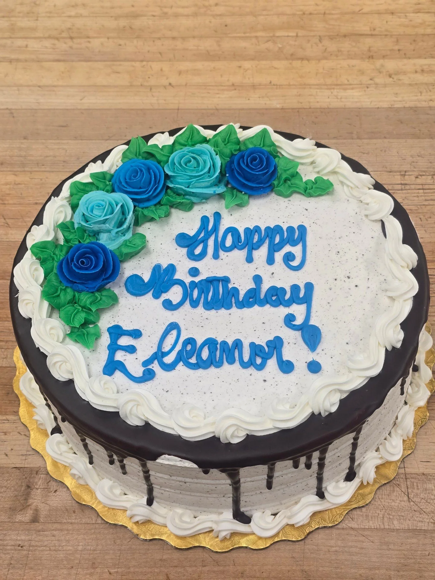 Happy Birthday Eleanor! #antoinespastryshop #cake #cakes #happybirthday #richthebaker #bakery #bakerlife #oreocake #oreo #oreofrosting #chocolate #frosting