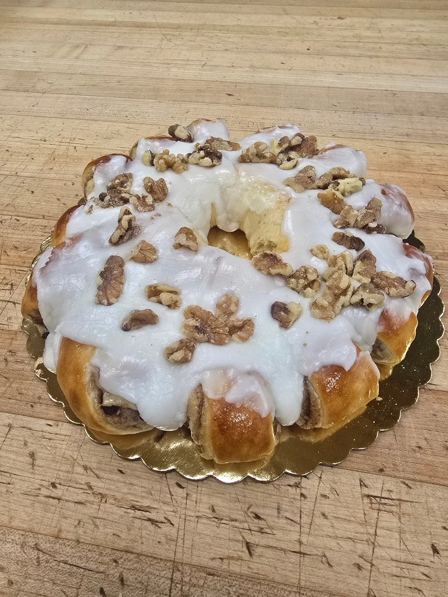 Our Danish Ring!! Perfect for any brunch or get together!! Call to order one today 617-527-6747  #antoinespastryshop #pastry #danish #bakery #richthebaker #nuts #frosting #coffee
