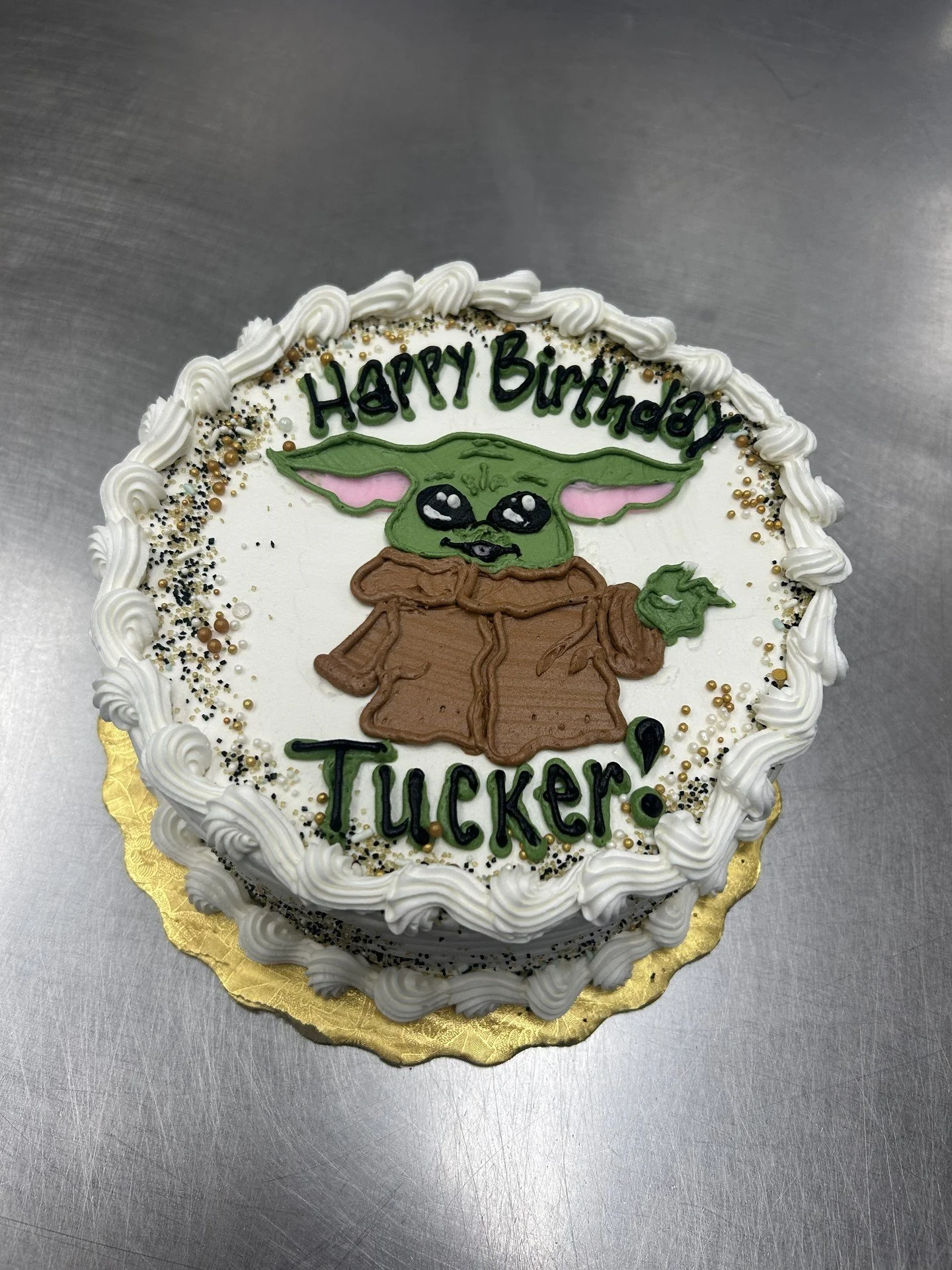 Happy Birthday Tucker! #antoinespastryshop #yoda #starwars #babyyoda #cake #cakes #cakedecoration #frosting #design #customcake