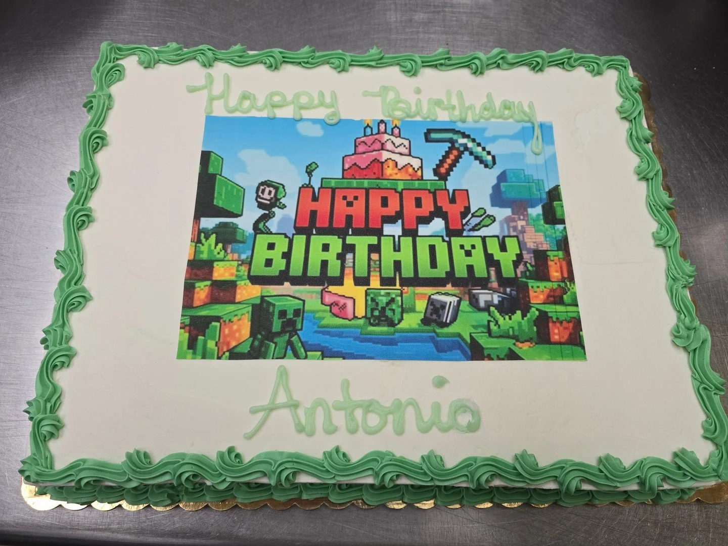 Happy Birthday Antonio! #antoinespastryshop #cake #cakes #vanilla #chocolate #frosting #richthebaker #happybirthday #minecraft