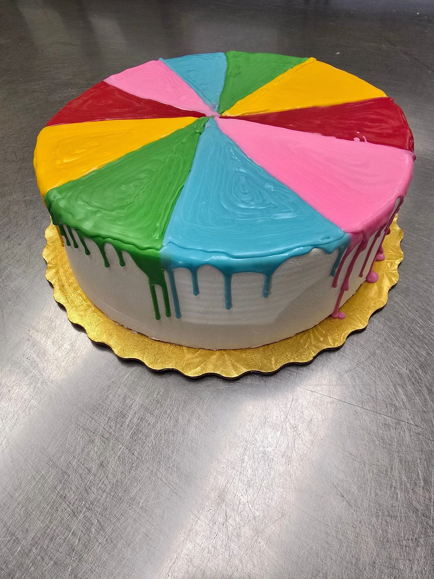 🌈❤️💙 #antoinespastryshop #cake #cakes #birthday #colorful #cake