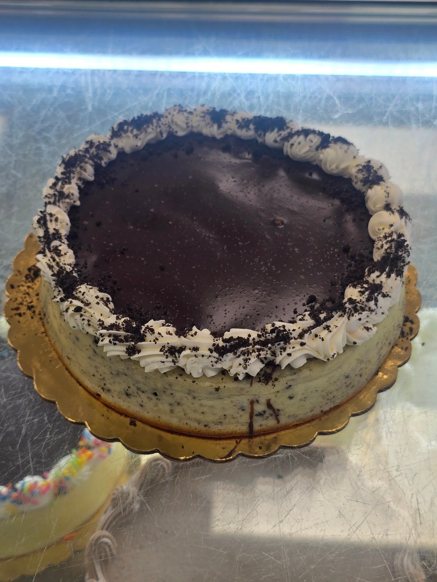 Oreo Cheesecake #antoinespastryshop #cheesecake #cheese #oreo #richthebaker #frosting #chocolate