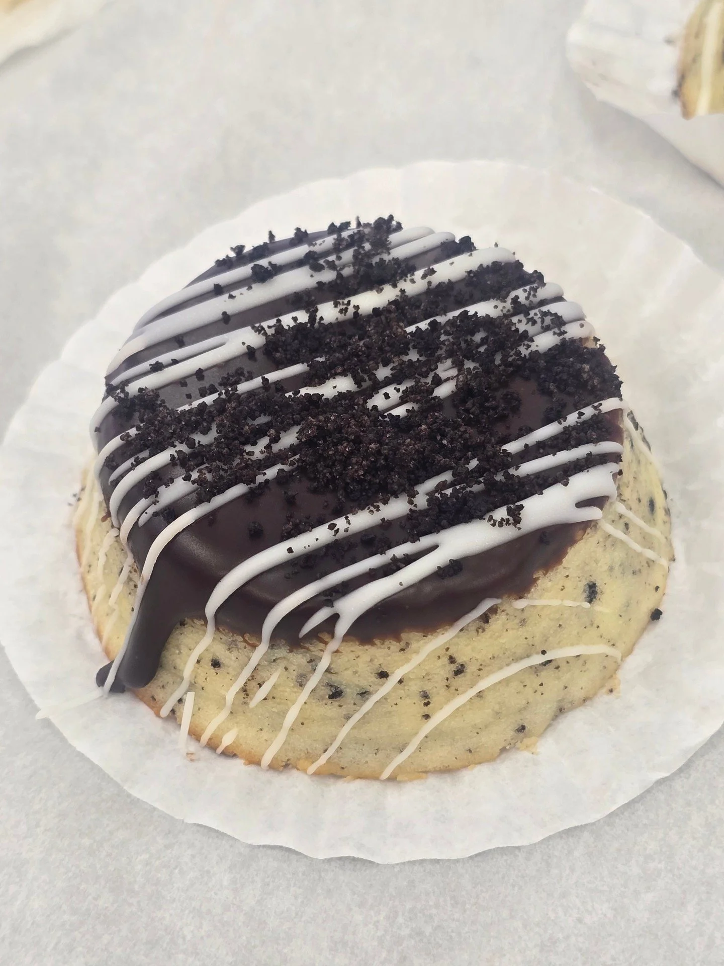 Mini Oreo Cheesecake! #antoinespastryshop #oreo #cheesecake #cheese #richthebaker #pastry #pastries #chocolate #oreocrumb