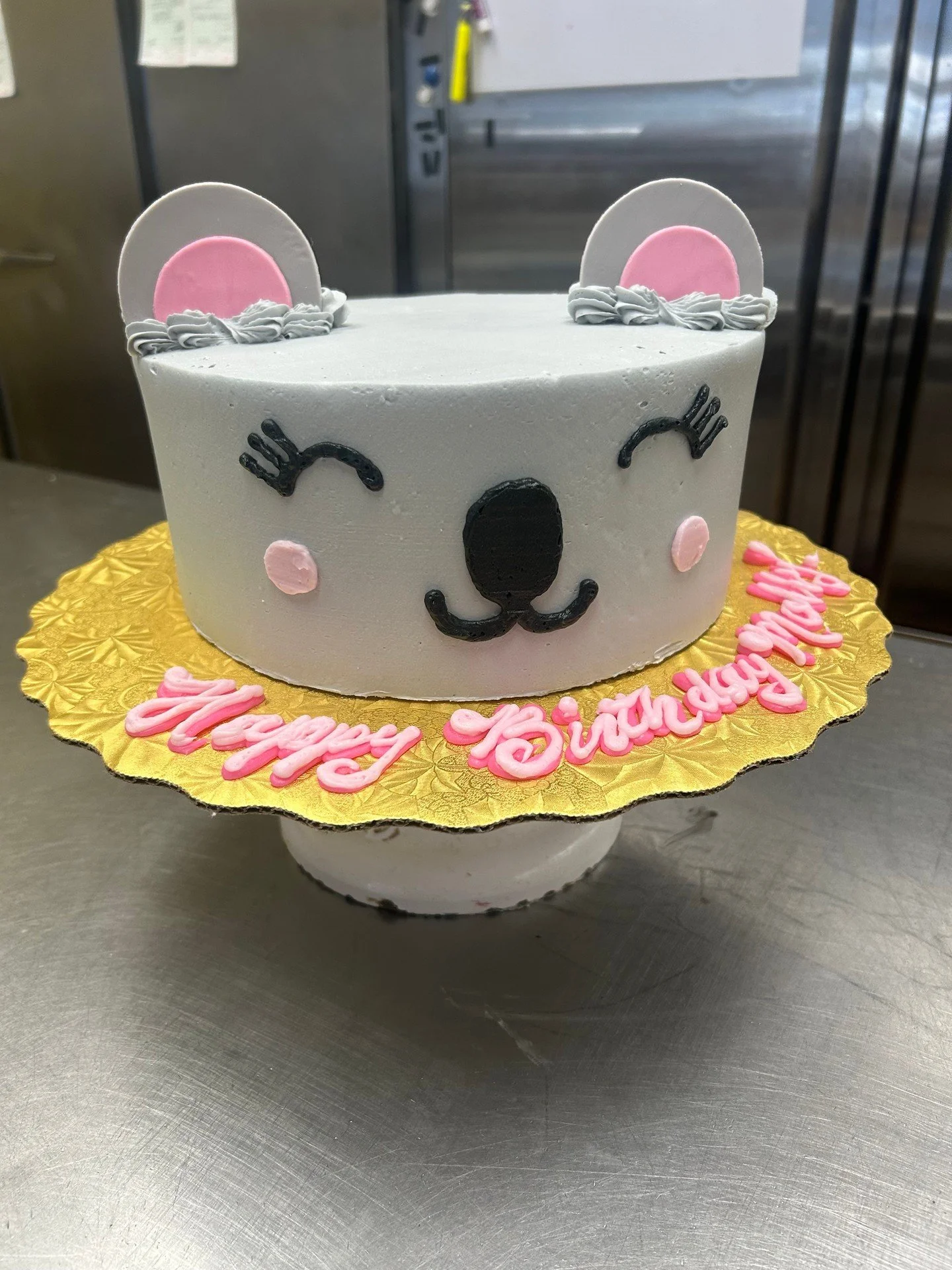 Happy Birthday!! #antoinespastryshop #cakedecoration #fondant #bakery #richthebaker #frosting