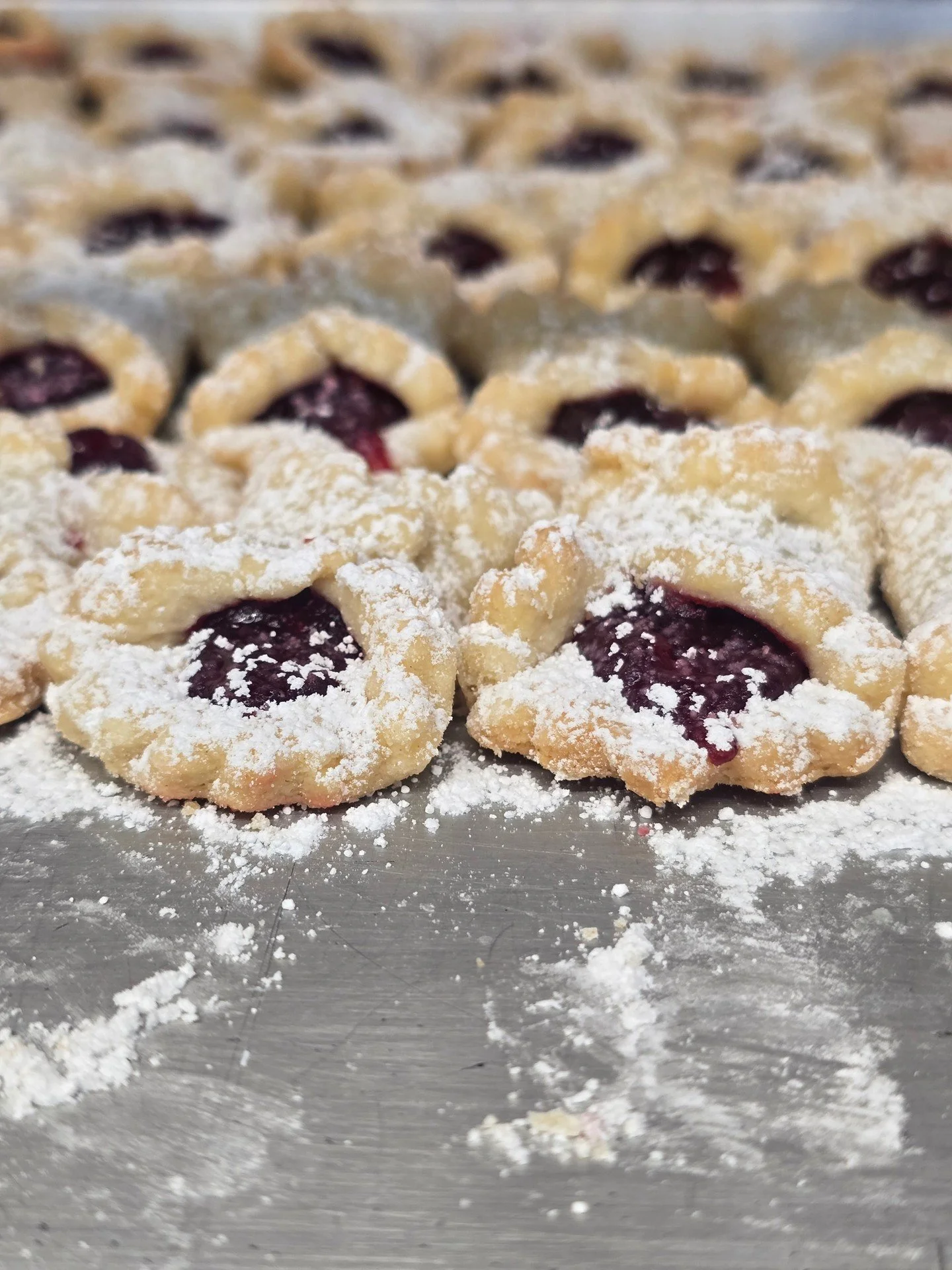 Raspberry Bow Cookies! #antoinespastryshop #cookie #italiancookies #raspberry #creamcheesecookie #powdersugar #richthebaker #cookies