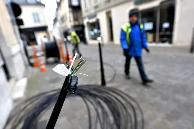 CONCESSION DE SERVICE PUBLIC / INDEMNISATION DES BIENS DE RETOUR Y COMPRIS OBSOLÈTES, RÉALISÉS SUR DES PROPRIÉTÉS PRIVÉES OU À LA DEMANDE DE TIERS